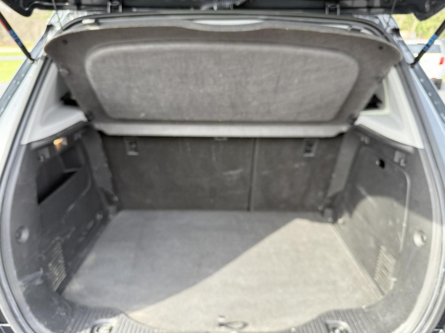 2017 Gray /Black Chevrolet Trax LT FWD (3GNCJLSB8HL) with an 1.4L I4 DOHC 16V Turbo engine, 6A transmission, located at 11115 Chardon Rd. , Chardon, OH, 44024, (440) 214-9705, 41.580246, -81.241943 - This One Owner 2017 Chevrolet Trax is a fuel efficient low miles SUV. Equipped with a 1.4-liter I4 turbocharged EcoTec engine and a 6-speed automatic transmission, providing a balance of efficiency and performance. Notable features include a power driver's seat, remote start for added convenience, a - Photo#29