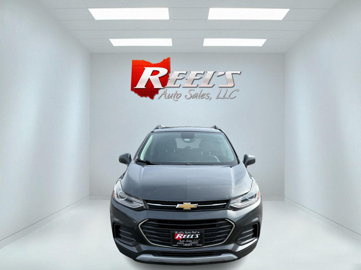 2017 Gray /Black Chevrolet Trax LT FWD (3GNCJLSB8HL) with an 1.4L I4 DOHC 16V Turbo engine, 6A transmission, located at 11115 Chardon Rd. , Chardon, OH, 44024, (440) 214-9705, 41.580246, -81.241943 - This One Owner 2017 Chevrolet Trax is a fuel efficient low miles SUV. Equipped with a 1.4-liter I4 turbocharged EcoTec engine and a 6-speed automatic transmission, providing a balance of efficiency and performance. Notable features include a power driver's seat, remote start for added convenience, a - Photo#1