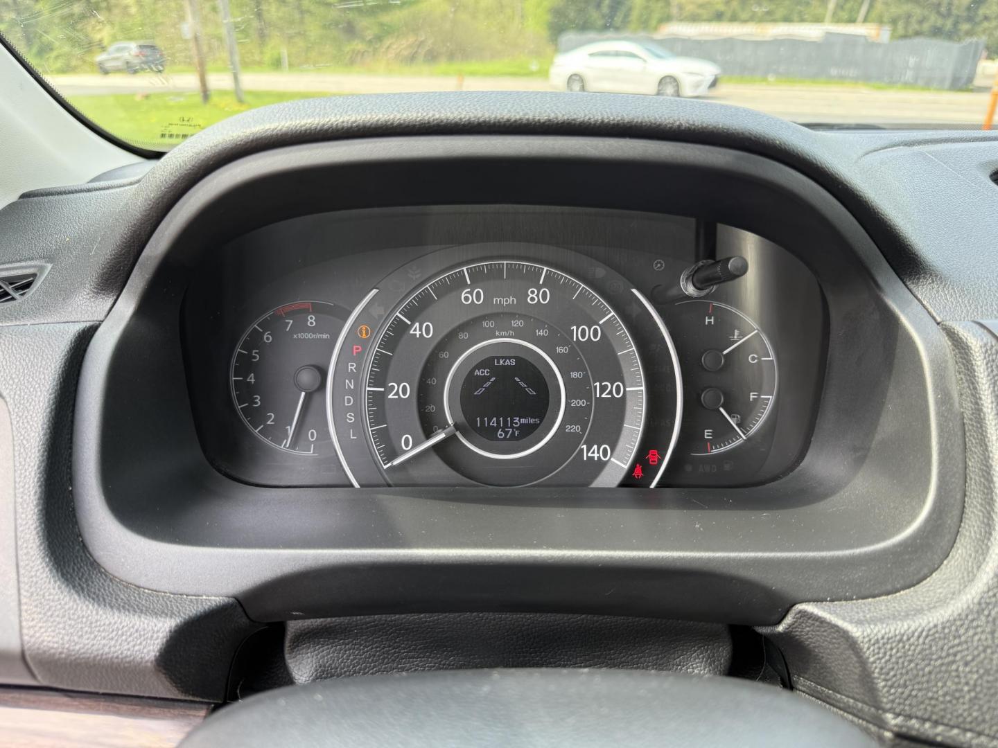 2016 Red /Gray Honda CR-V Touring AWD (5J6RM4H98GL) with an 2.4L I4 DOHC 16V engine, Automatic transmission, located at 11115 Chardon Rd. , Chardon, OH, 44024, (440) 214-9705, 41.580246, -81.241943 - This Honda CR-V has luxury car features with Honda's legendary reliability. With the 2.4L I4 EarthDreams VTEC engine offers a well-rounded combination of comfort, convenience, and advanced safety features, including a leather interior, heated front seats, a power driver’s seat with memory, sunroof - Photo#18