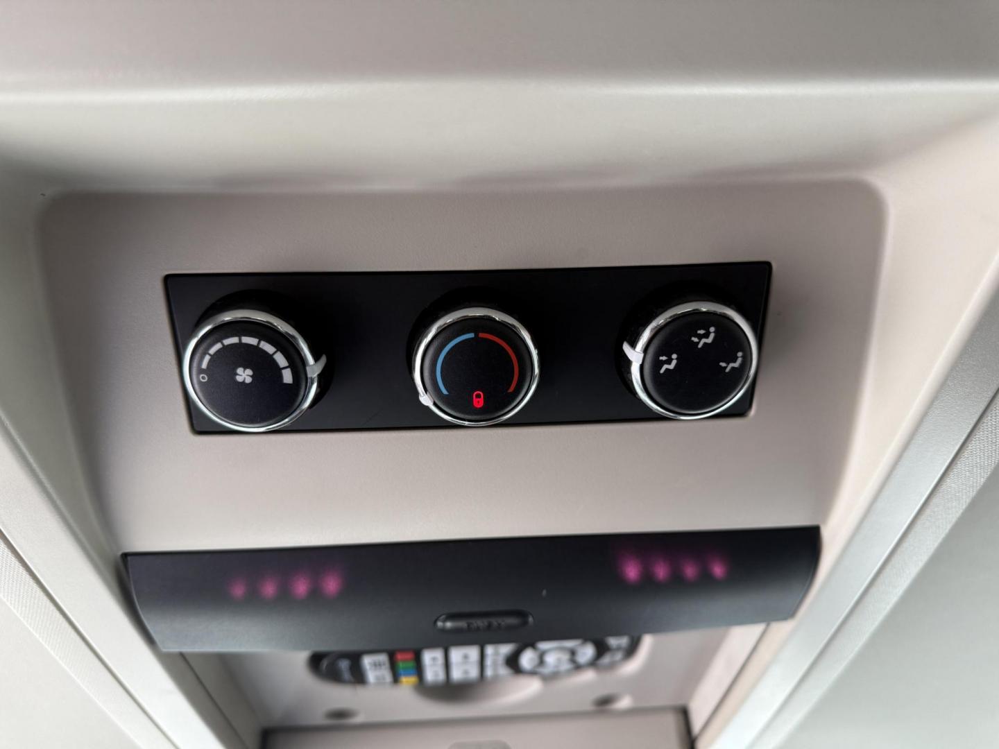 2014 Black /Black Dodge Grand Caravan SE (2C4RDGBG5ER) with an 3.6L V6 DOHC 24V FFV engine, 6-Speed Automatic transmission, located at 11115 Chardon Rd. , Chardon, OH, 44024, (440) 214-9705, 41.580246, -81.241943 - This One Owner 2014 Dodge Grand Caravan is ready for any adventure your family needs. Equipped with a 3.6L Pentastar V6 engine and a 6-speed automatic transmission, offering reliable performance and flex-fuel capability. It features practical amenities such as STOW 'N GO' seating for flexible cargo - Photo#31