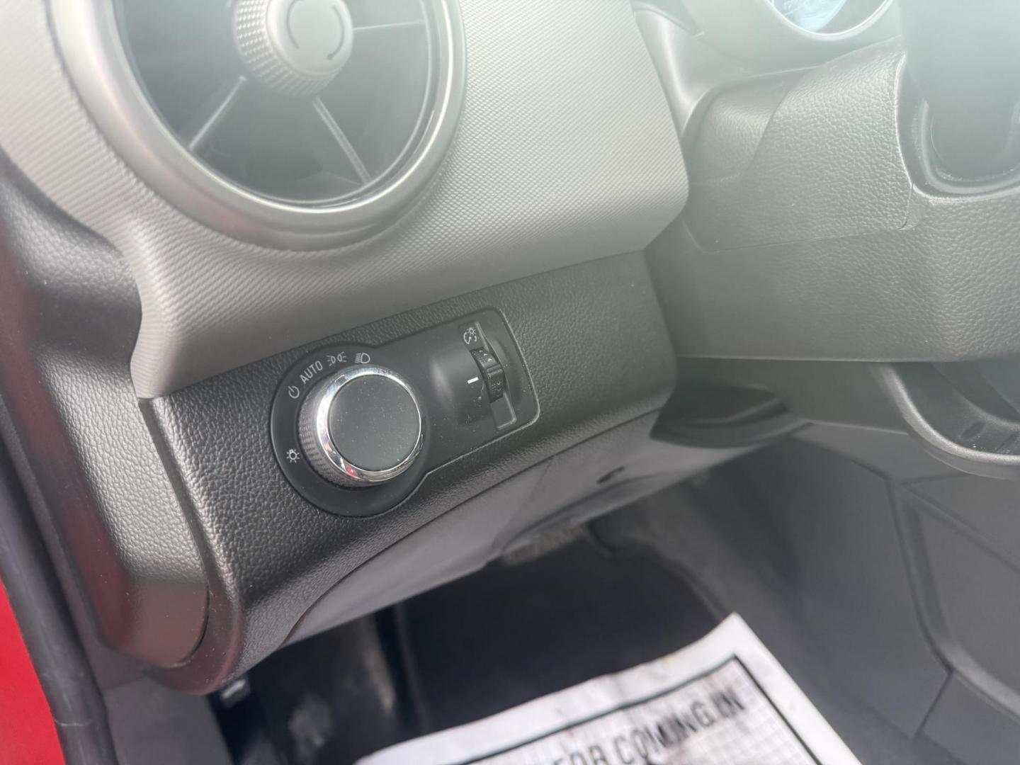 2015 Red /Black Chevrolet Sonic LT Auto Sedan (1G1JC5SH8F4) with an 1.8L I4 DOHC 24V engine, 6-Speed Automatic transmission, located at 11115 Chardon Rd. , Chardon, OH, 44024, (440) 214-9705, 41.580246, -81.241943 - FRESH TRADE IN ALERT ---- This 2015 Chevrolet Sonic LT Sedan with a 1.8L I4 EcoTec engine and 6-speed automatic transmission offers a blend of efficiency and convenience, achieving up to 34 MPG on the highway. Standard features include daytime running lights, dusk-sensing headlights for enhanced sa - Photo#19