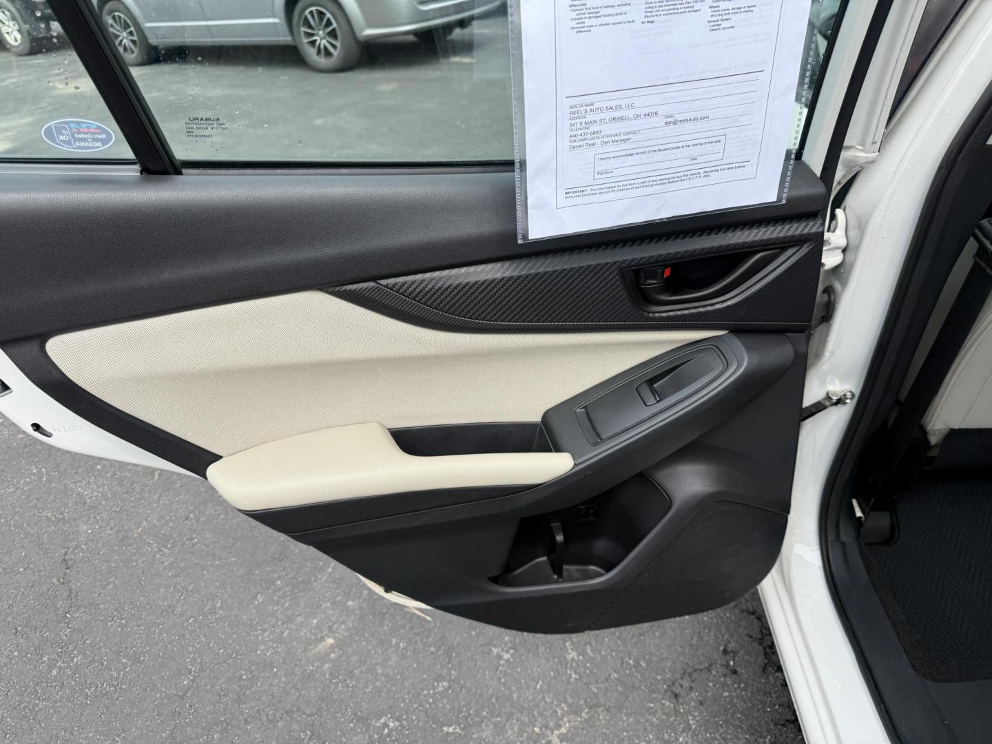 2017 White /Gray Subaru Impreza 2.0i 4-Door (4S3GKAA60H3) with an 2.0L H4 DOHC 16V engine, Automatic transmission, located at 547 E. Main St., Orwell, OH, 44076, (440) 437-5893, 41.535435, -80.847855 - This little 2017 Subaru Imprezza is a modern and fuel efficient sedan. Equipped with a 2.0-liter H4 engine and Subaru’s Symmetrical All-Wheel Drive system, offering confident handling and stability. It boasts impressive fuel efficiency, achieving up to 38 MPG on the highway. Standard features incl - Photo#27