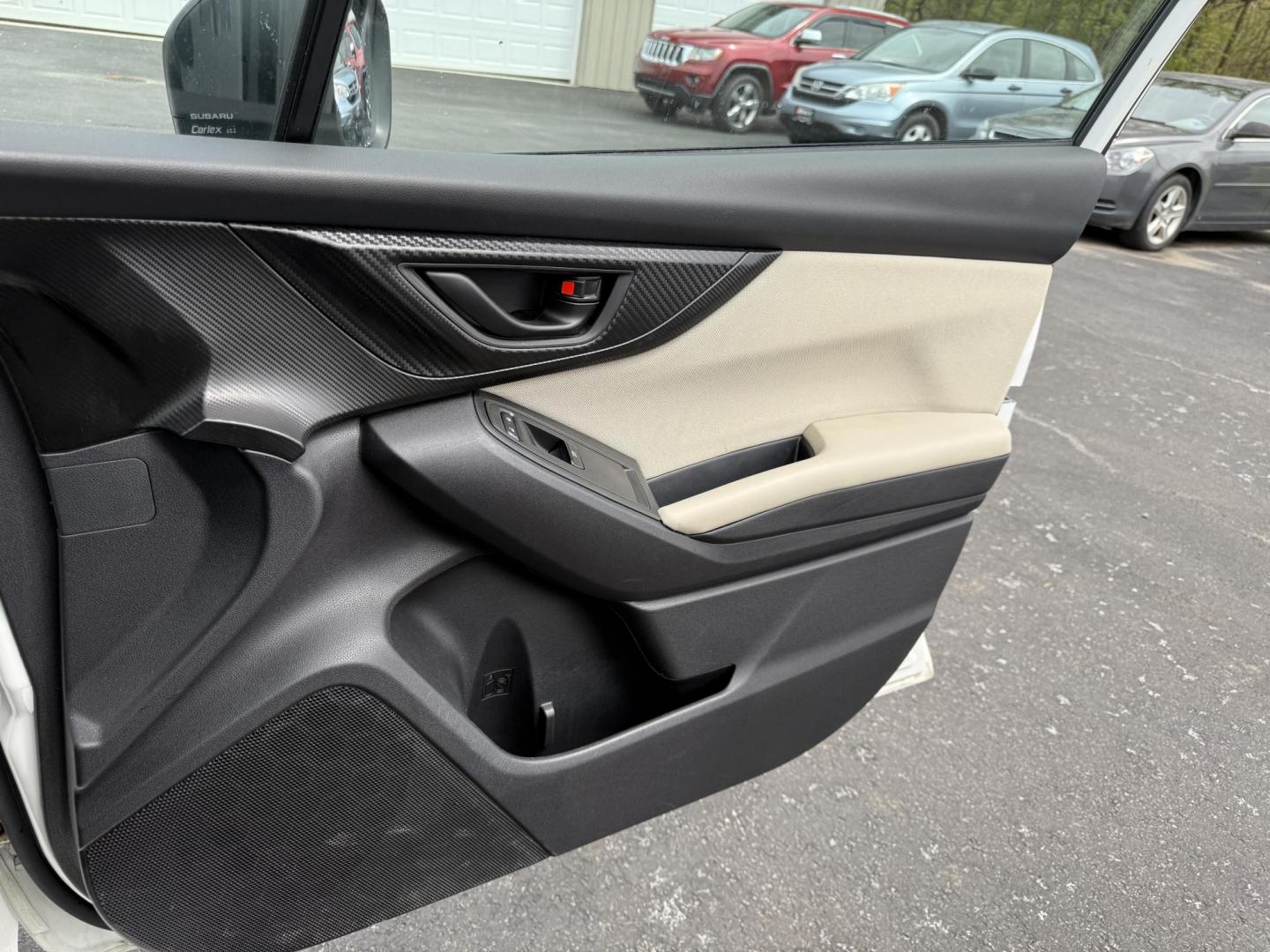 2017 White /Gray Subaru Impreza 2.0i 4-Door (4S3GKAA60H3) with an 2.0L H4 DOHC 16V engine, Automatic transmission, located at 547 E. Main St., Orwell, OH, 44076, (440) 437-5893, 41.535435, -80.847855 - This little 2017 Subaru Imprezza is a modern and fuel efficient sedan. Equipped with a 2.0-liter H4 engine and Subaru’s Symmetrical All-Wheel Drive system, offering confident handling and stability. It boasts impressive fuel efficiency, achieving up to 38 MPG on the highway. Standard features incl - Photo#36