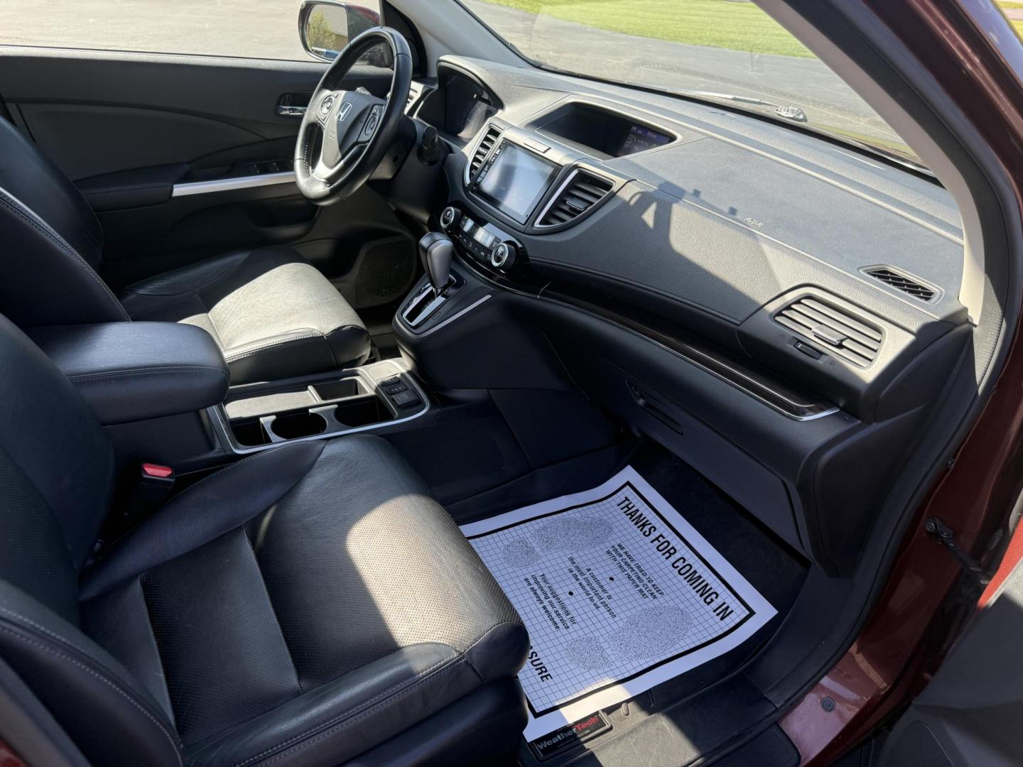 2015 Red /Black Honda CR-V EX-L 4WD (2HKRM4H73FH) with an 2.4L I4 DOHC 16V engine, Automatic transmission, located at 11115 Chardon Rd. , Chardon, OH, 44024, (440) 214-9705, 41.580246, -81.241943 - This One Owner 2015 Honda CR-V EX-L AWD has luxury, reliability and, fuel efficiency. Powered by Honda's incredible 2.4 I4 Engine and CVT (Continuously Variable Transmission) it achieves up to 32 MPG Highway while still have all weather capability due to it's all wheel drive system. With a leather i - Photo#43