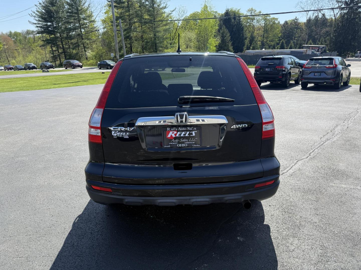 2011 Black /Black Honda CR-V EX 4WD 5-Speed AT (JHLRE4H55BC) with an 2.4L I4 DOHC 16V engine, 5-Speed Automatic transmission, located at 11115 Chardon Rd. , Chardon, OH, 44024, (440) 214-9705, 41.580246, -81.241943 - This One Owner 2011 Honda CR-V EX 4WD is a great fuel efficient all weather SUV. With Honda's incredible reputation for reliability and only 66 K miles this car is poised for a long life to come. Powered by a 2.4 I4 engine and a 5 speed automatic engine this little SUV achieves an impressive 27 MPG - Photo#8
