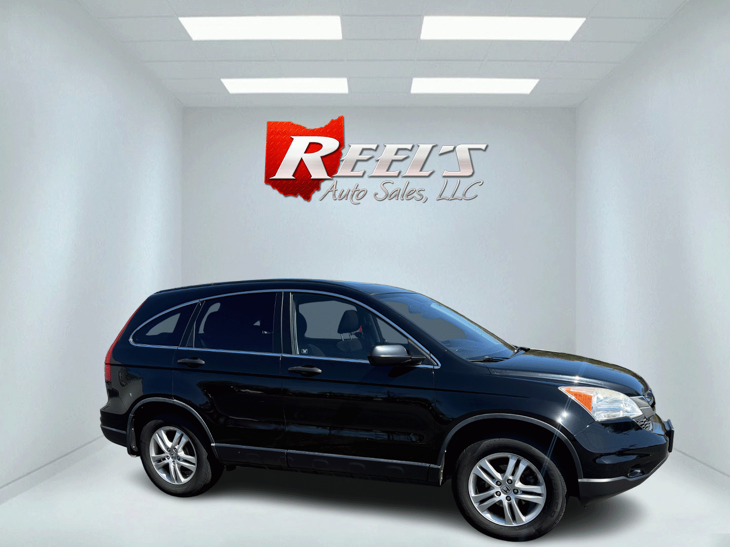 2011 Black /Black Honda CR-V EX 4WD 5-Speed AT (JHLRE4H55BC) with an 2.4L I4 DOHC 16V engine, 5-Speed Automatic transmission, located at 11115 Chardon Rd. , Chardon, OH, 44024, (440) 214-9705, 41.580246, -81.241943 - This One Owner 2011 Honda CR-V EX 4WD is a great fuel efficient all weather SUV. With Honda's incredible reputation for reliability and only 66 K miles this car is poised for a long life to come. Powered by a 2.4 I4 engine and a 5 speed automatic engine this little SUV achieves an impressive 27 MPG - Photo#10