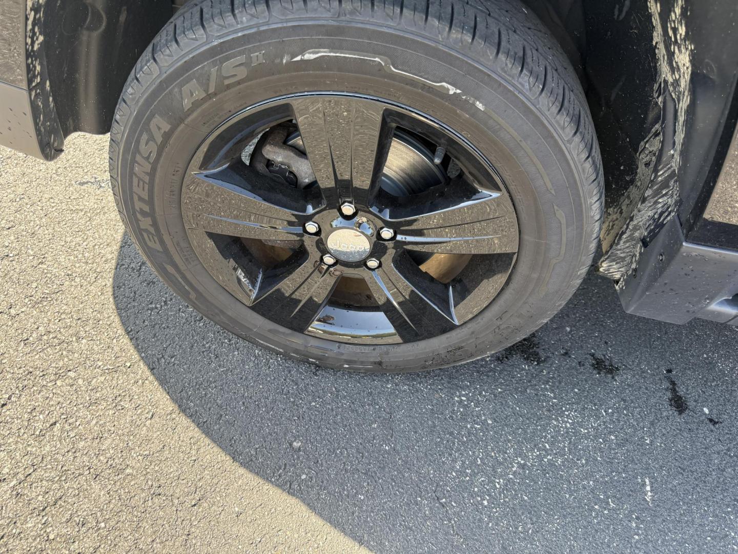 2014 Black /Black Jeep Patriot Latitude 4WD (1C4NJRFB8ED) with an 2.4L I4 DOHC 16V engine, 6 Speed Automatic transmission, located at 11115 Chardon Rd. , Chardon, OH, 44024, (440) 214-9705, 41.580246, -81.241943 - This One Owner 2014 Jeep Patriot Latitude 4WD is the perfect small SUV. Powered by a 2.4 I4 Multiair Engine and a 6 Speed Automatic this Jeep achieves up to 27 MPG Highway while still having Jeep's incredible all weather capability. With heated front seats, remote start and, an auto dimming rearview - Photo#13