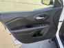 2016 White /Black Jeep Cherokee Limited 4WD (1C4PJMDB7GW) with an 2.4L I4 DOHC 16V engine, 9A transmission, located at 11115 Chardon Rd. , Chardon, OH, 44024, (440) 214-9705, 41.580246, -81.241943 - FRESH TRADE ALERT ---- This 2016 Jeep Cherokee Limited 4WD is a luxurious midsized SUV. Powered by a 2.4 I4 engine and a 9 speed automatic transmission it achieves an impressive 28 MPG highway. This Jeep is equipped with a luxurious leather interior, heated front seats, power drivers seat, and dual - Photo#16