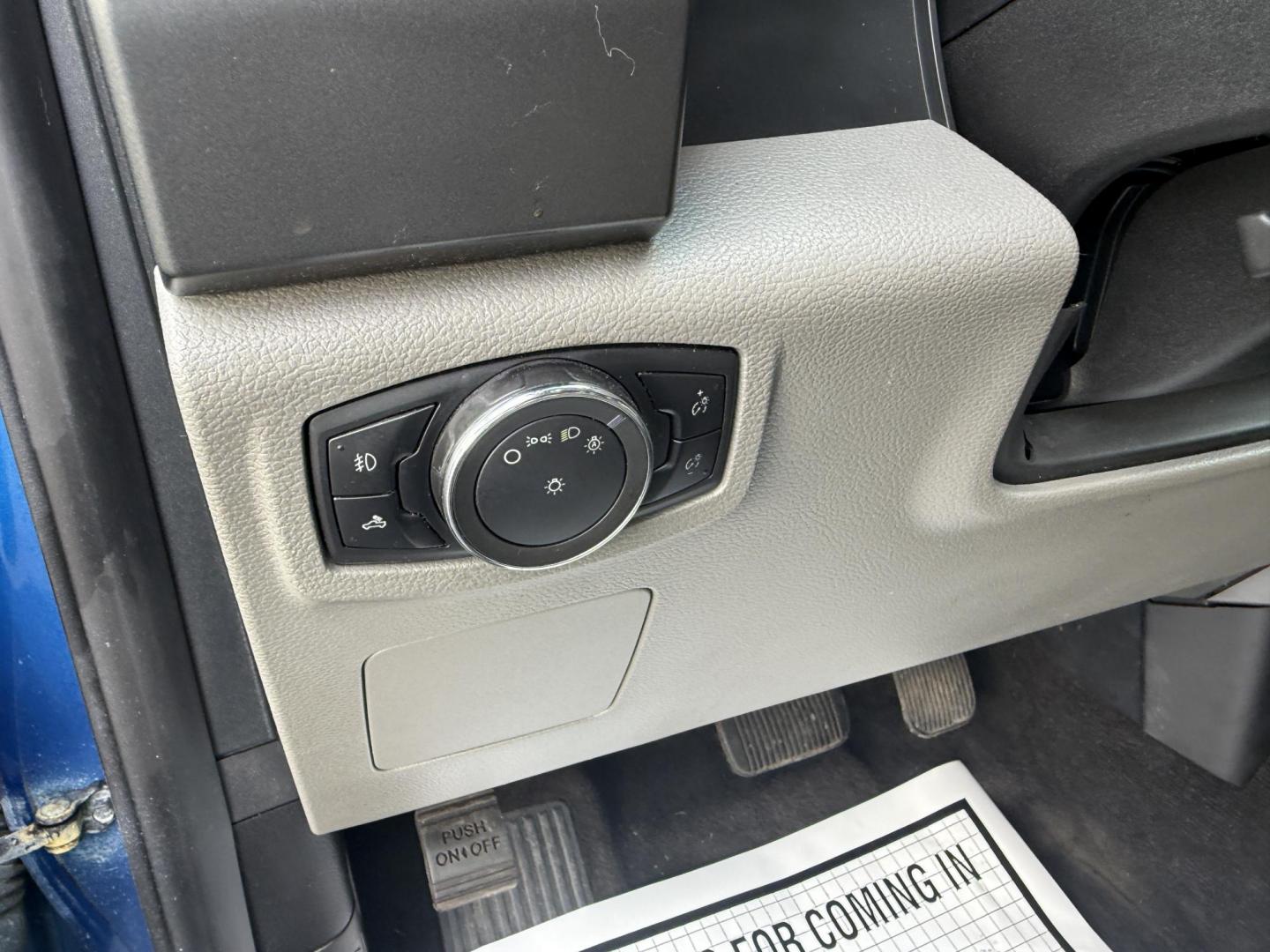 2015 Blue /Gray Ford F-150 XLT SuperCrew 5.5-ft. Bed 4WD (1FTEW1EF5FF) with an 5.0L V8 engine, 6-Speed Automatic transmission, located at 11115 Chardon Rd. , Chardon, OH, 44024, (440) 214-9705, 41.580246, -81.241943 - This 2015 Ford F-150 is a versatile and capably 1/2 ton truck. Powered by the 5.0 Coyote V8 Engine and a 6 Speed Automatic this truck sounds and looks great. With 3.31 Gearing you can tow just about anything you could ever need with a 9,000 pound towing capacity. This truck is equipped with daytime - Photo#6