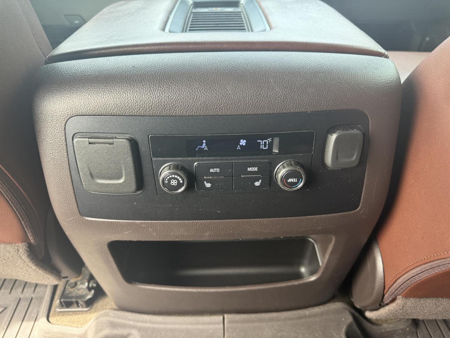 2018 Black /Brown Chevrolet Tahoe Premier 4WD (1GNSKCKC4JR) with an 5.3L V8 OHV 16V engine, 6A transmission, located at 547 E. Main St., Orwell, OH, 44076, (440) 437-5893, 41.535435, -80.847855 - This 2018 Chevrolet Tahoe Premier 4WD with a 5.3L EcoTec3 V8 engine offers robust power and impressive towing capacity of 8,200 pounds, making it ideal for hauling and family adventures. It features a luxurious leather interior with heated and cooled front seats, heated second-row captain’s chairs - Photo#29