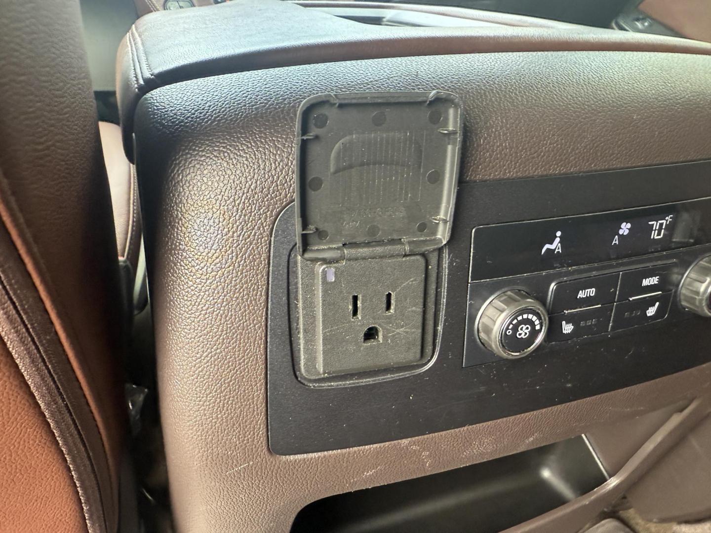 2018 Black /Brown Chevrolet Tahoe Premier 4WD (1GNSKCKC4JR) with an 5.3L V8 OHV 16V engine, 6A transmission, located at 547 E. Main St., Orwell, OH, 44076, (440) 437-5893, 41.535435, -80.847855 - This 2018 Chevrolet Tahoe Premier 4WD with a 5.3L EcoTec3 V8 engine offers robust power and impressive towing capacity of 8,200 pounds, making it ideal for hauling and family adventures. It features a luxurious leather interior with heated and cooled front seats, heated second-row captain’s chairs - Photo#30