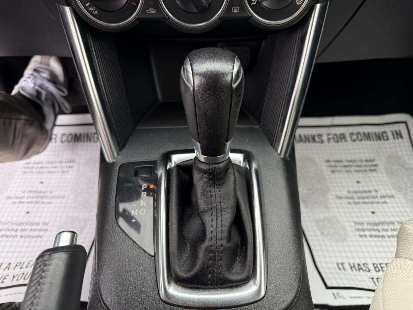 2014 White /Black Mazda CX-5 Touring AWD (JM3KE4CY7E0) with an 2.5L I4 DOHC 16V engine, 6-Speed Automatic transmission, located at 547 E. Main St., Orwell, OH, 44076, (440) 437-5893, 41.535435, -80.847855 - This 2014 Mazda CX-5 Touring features a 2.5L inline-4 engine paired with a 6-speed automatic transmission, offering a balanced blend of performance and efficiency with an estimated 29 MPG on the highway. It comes well-equipped for its class, including a 6.5-inch touchscreen, backup camera, blind spo - Photo#26