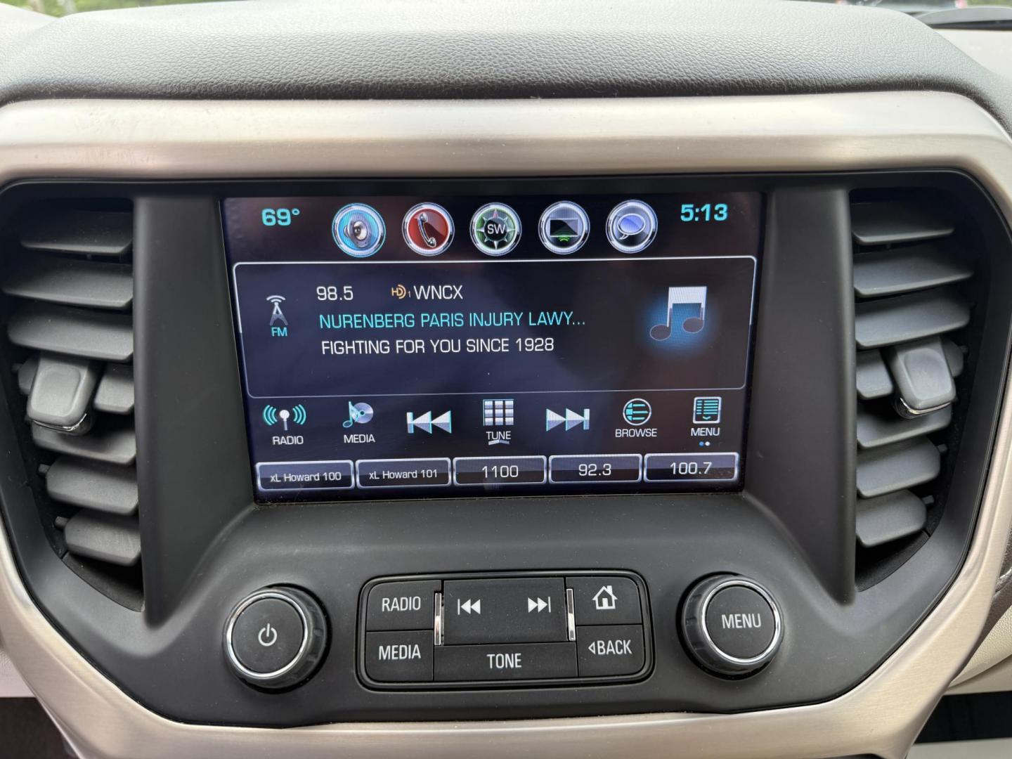 2019 White /Gray GMC Acadia Denali AWD (1GKKNXLS9KZ) with an 3.6L V6 DOHC 24V engine, 6A transmission, located at 11115 Chardon Rd. , Chardon, OH, 44024, (440) 214-9705, 41.580246, -81.241943 - This 2019 GMC Acadia Denali AWD is GMC's pinocle of midsize SUV's. Featuring a 3.6L V6 engine, luxurious leather interior, and advanced comfort with heated and cooled front seats, plus heated second-row captain’s chairs. It offers tri-zone automatic climate control, an 8-inch touchscreen with navi - Photo#7