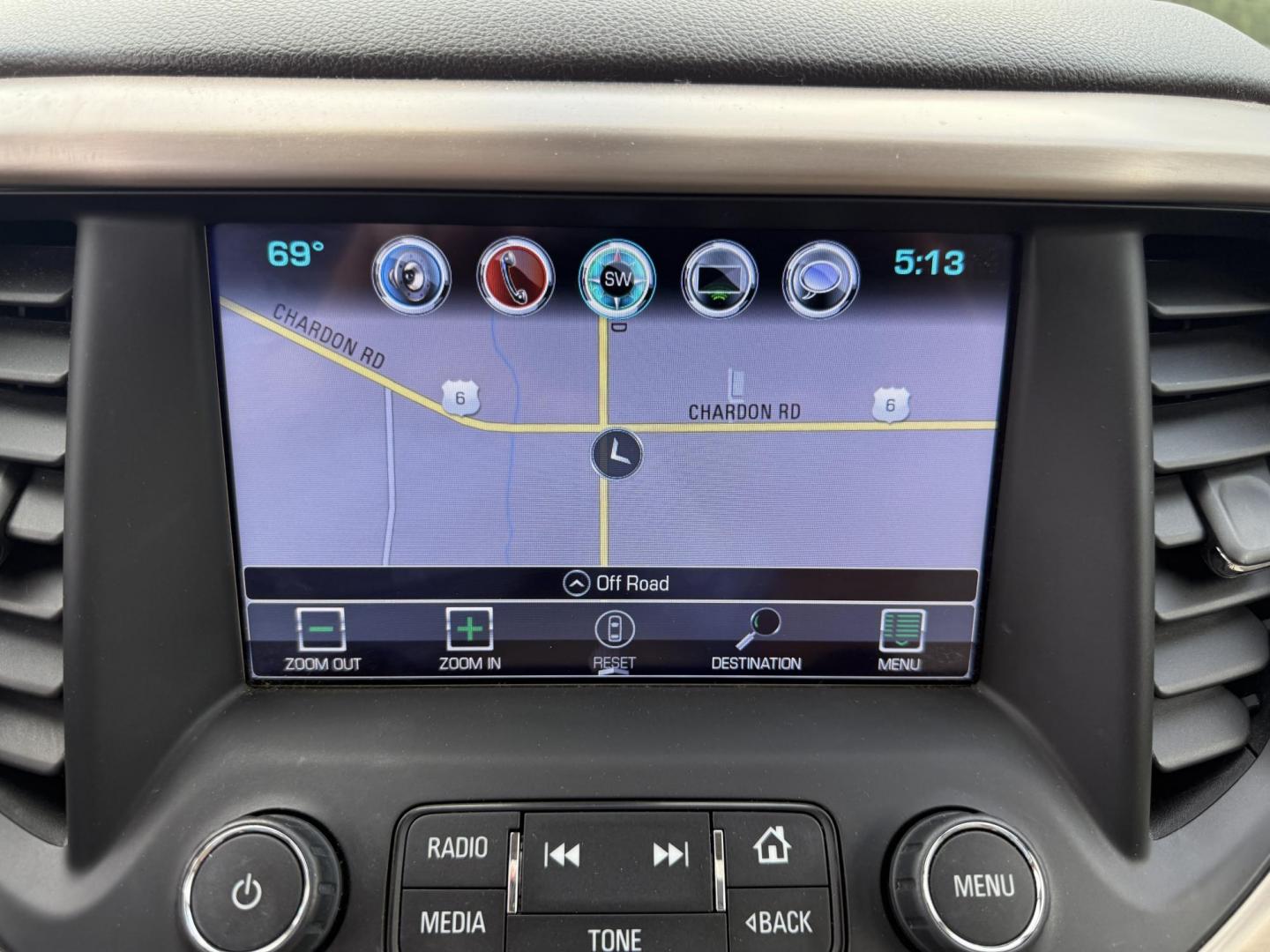 2019 White /Gray GMC Acadia Denali AWD (1GKKNXLS9KZ) with an 3.6L V6 DOHC 24V engine, 6A transmission, located at 11115 Chardon Rd. , Chardon, OH, 44024, (440) 214-9705, 41.580246, -81.241943 - This 2019 GMC Acadia Denali AWD is GMC's pinocle of midsize SUV's. Featuring a 3.6L V6 engine, luxurious leather interior, and advanced comfort with heated and cooled front seats, plus heated second-row captain’s chairs. It offers tri-zone automatic climate control, an 8-inch touchscreen with navi - Photo#8
