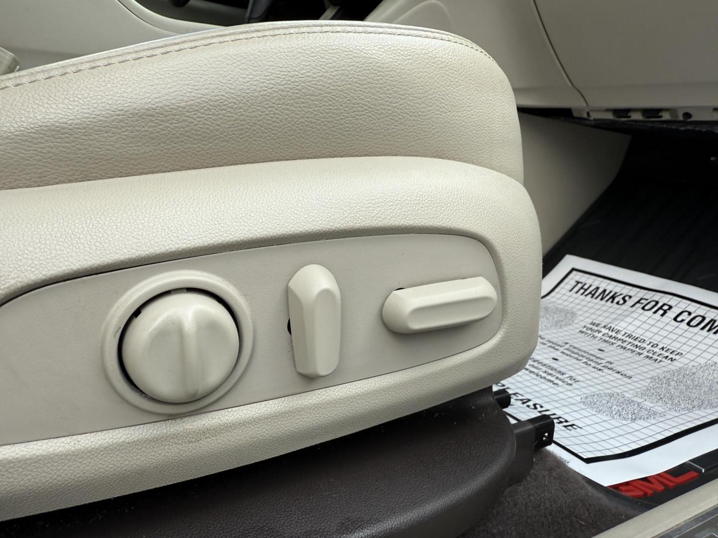 2019 White /Gray GMC Acadia Denali AWD (1GKKNXLS9KZ) with an 3.6L V6 DOHC 24V engine, 6A transmission, located at 11115 Chardon Rd. , Chardon, OH, 44024, (440) 214-9705, 41.580246, -81.241943 - This 2019 GMC Acadia Denali AWD is GMC's pinocle of midsize SUV's. Featuring a 3.6L V6 engine, luxurious leather interior, and advanced comfort with heated and cooled front seats, plus heated second-row captain’s chairs. It offers tri-zone automatic climate control, an 8-inch touchscreen with navi - Photo#43