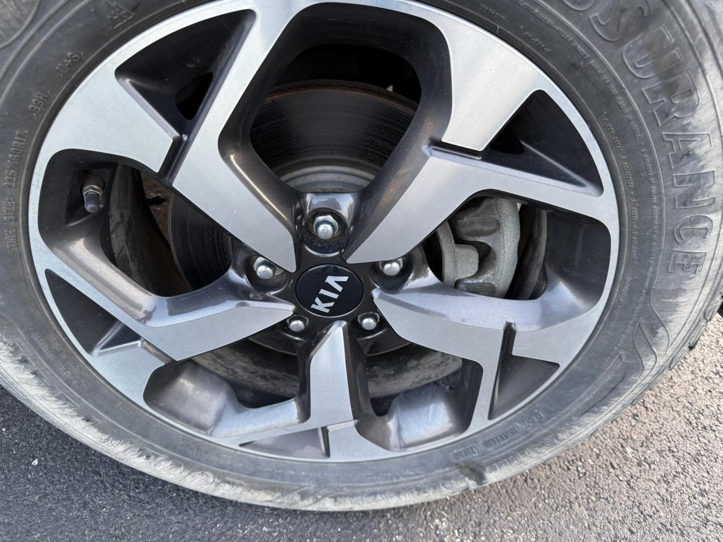2020 Gray /Black Kia Sportage LX AWD (KNDPMCAC8L7) with an 2.4L I4 DOHC 16V engine, 6A transmission, located at 11115 Chardon Rd. , Chardon, OH, 44024, (440) 214-9705, 41.580246, -81.241943 - Photo#10