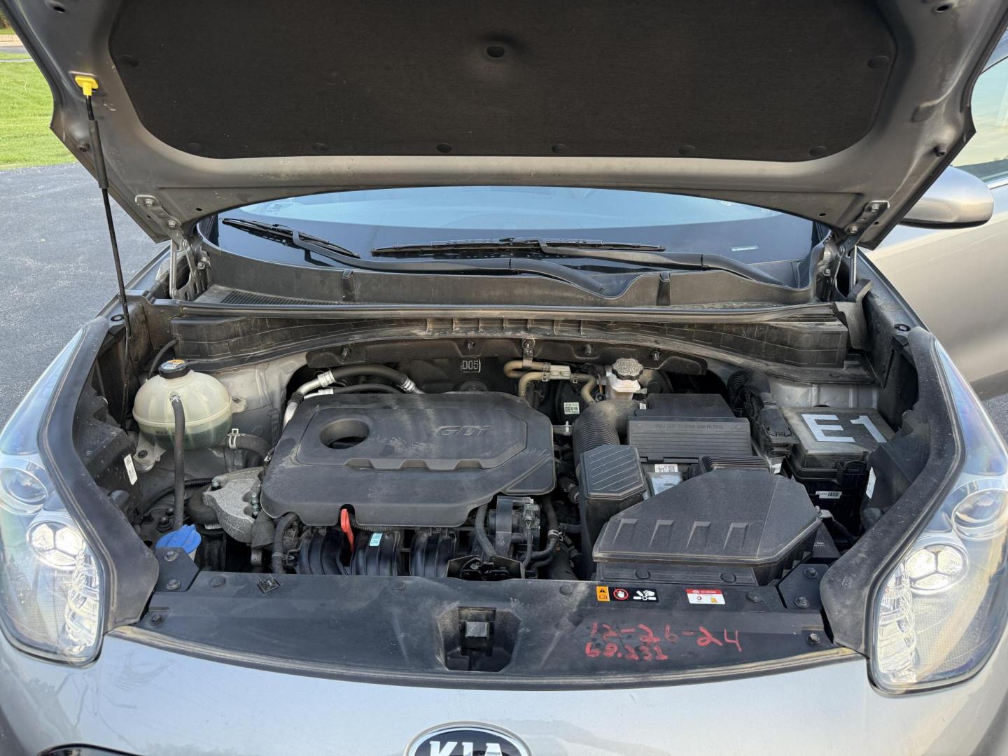 2020 Gray /Black Kia Sportage LX AWD (KNDPMCAC8L7) with an 2.4L I4 DOHC 16V engine, 6A transmission, located at 11115 Chardon Rd. , Chardon, OH, 44024, (440) 214-9705, 41.580246, -81.241943 - Photo#3