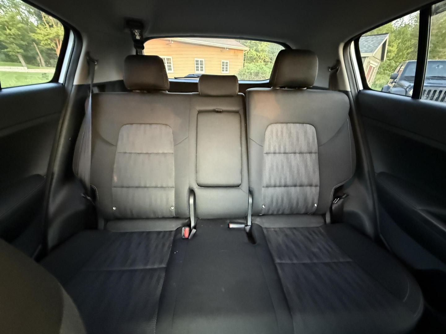 2020 Gray /Black Kia Sportage LX AWD (KNDPMCAC8L7) with an 2.4L I4 DOHC 16V engine, 6A transmission, located at 11115 Chardon Rd. , Chardon, OH, 44024, (440) 214-9705, 41.580246, -81.241943 - Photo#19