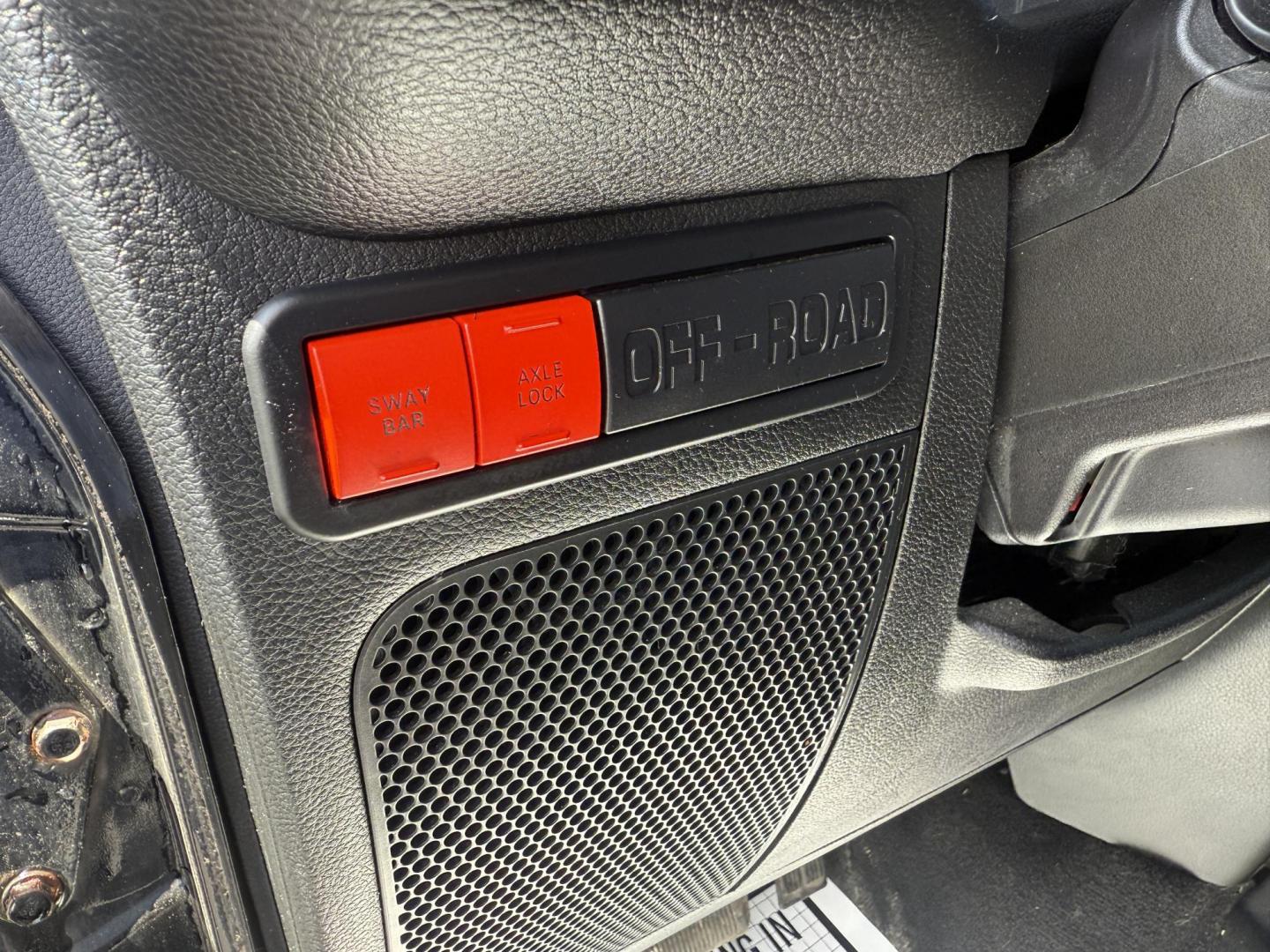 2017 Black /Black Jeep Wrangler Rubicon 4WD (1C4BJWCG6HL) with an 3.6L V6 DOHC 24V engine, 5 Speed Auto transmission, located at 11115 Chardon Rd. , Chardon, OH, 44024, (440) 214-9705, 41.580246, -81.241943 - This One Owner 2017 Jeep Wrangler Rubicon Recon is a limited edition that builds off of the already incredible Rubicon model. It is powered by a 3.6 Pentastar V6 Engine and a 5 speed automatic transmission. This Wrangler has upgraded Danna 44 axles and a half inch lift compared to the regular Rubico - Photo#13