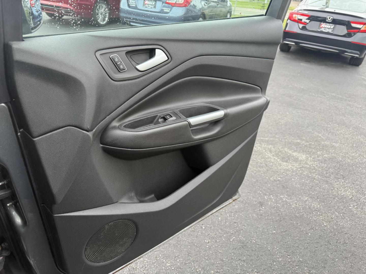 2014 Gray /Black Ford Escape SE 4WD (1FMCU9GX8EU) with an 1.6L I4 DOHC 16V TURBO engine, 6-Speed Automatic transmission, located at 11115 Chardon Rd. , Chardon, OH, 44024, (440) 214-9705, 41.580246, -81.241943 - Photo#32