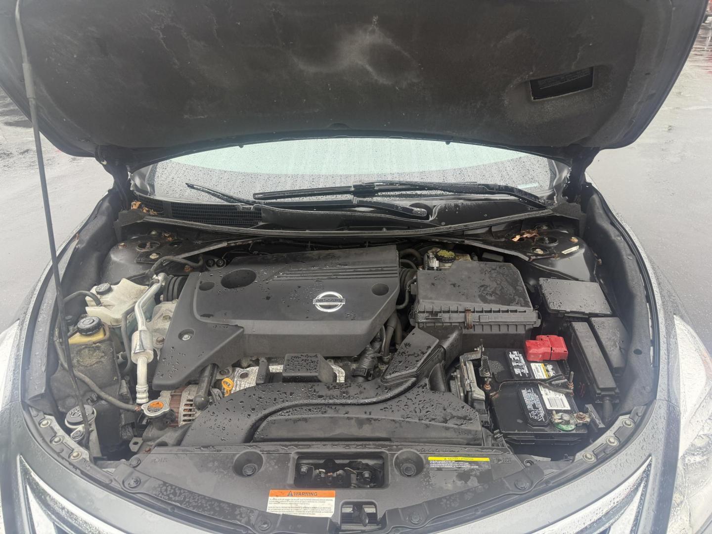 2015 Gray /Black Nissan Altima 2.5 S (1N4AL3AP9FN) with an 2.5L I4 DOHC 16V engine, Automatic transmission, located at 547 E. Main St., Orwell, OH, 44076, (440) 437-5893, 41.535435, -80.847855 - Photo#3