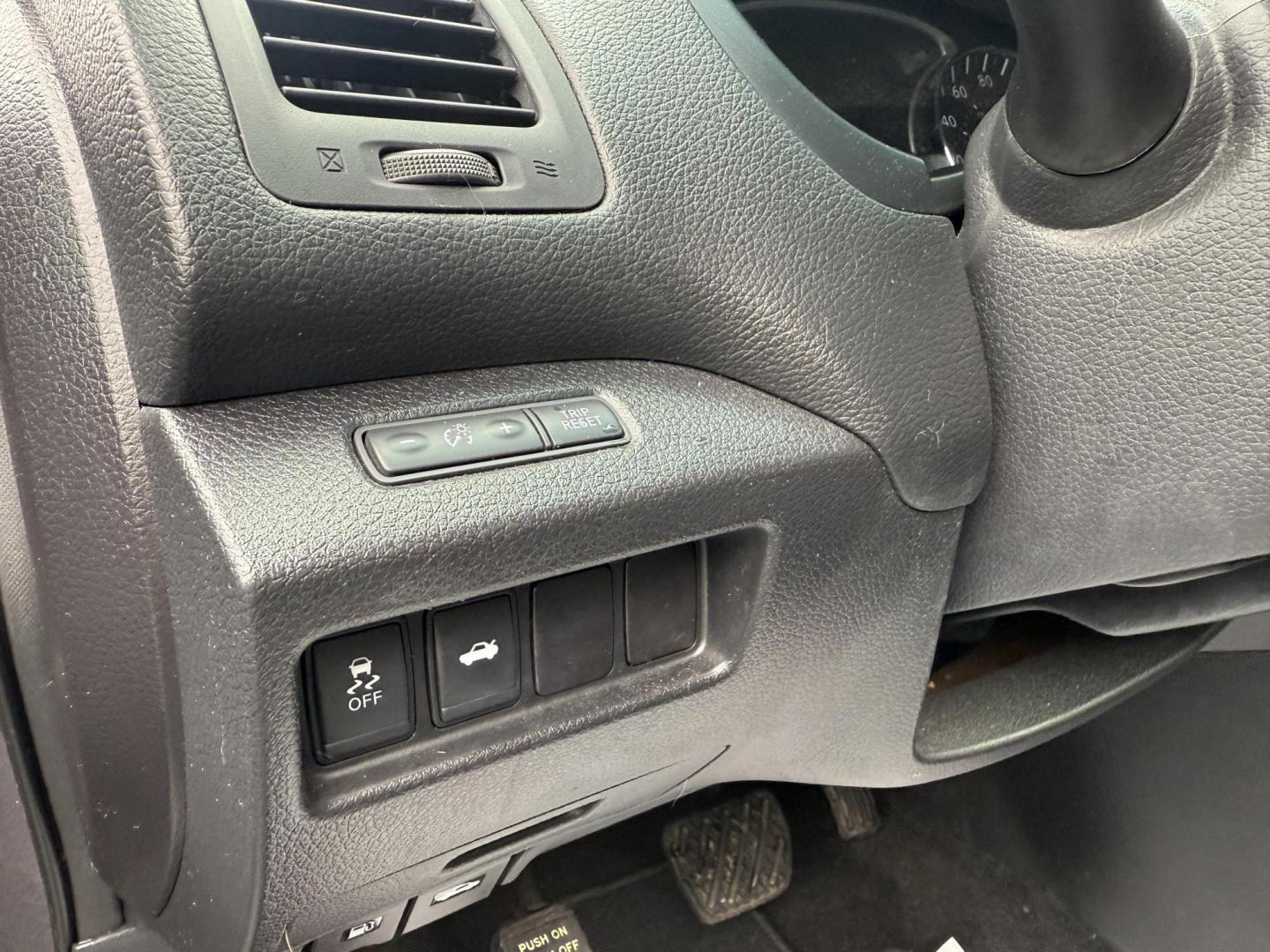 2015 Gray /Black Nissan Altima 2.5 S (1N4AL3AP9FN) with an 2.5L I4 DOHC 16V engine, Automatic transmission, located at 547 E. Main St., Orwell, OH, 44076, (440) 437-5893, 41.535435, -80.847855 - Photo#18