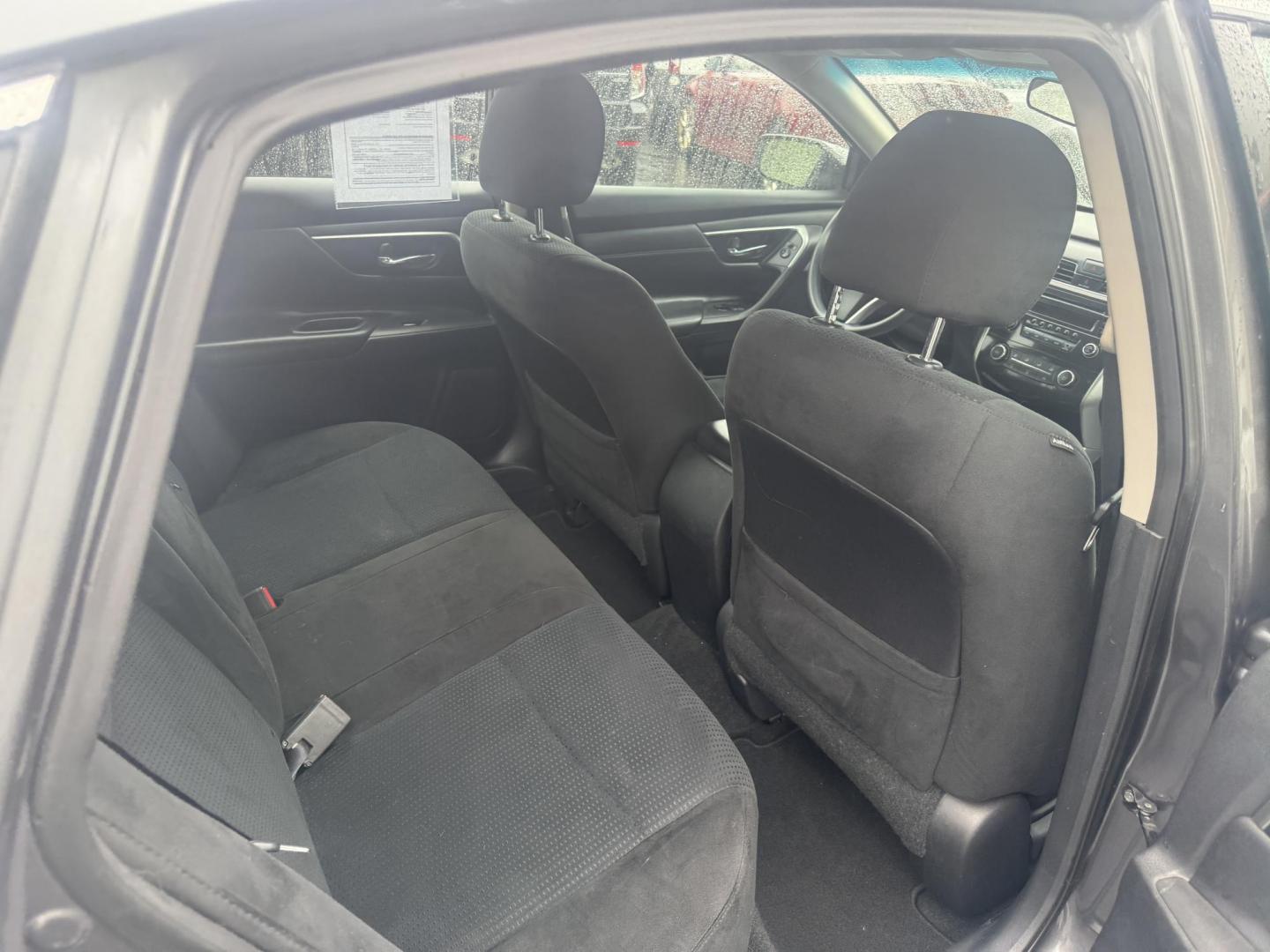 2015 Gray /Black Nissan Altima 2.5 S (1N4AL3AP9FN) with an 2.5L I4 DOHC 16V engine, Automatic transmission, located at 547 E. Main St., Orwell, OH, 44076, (440) 437-5893, 41.535435, -80.847855 - Photo#29