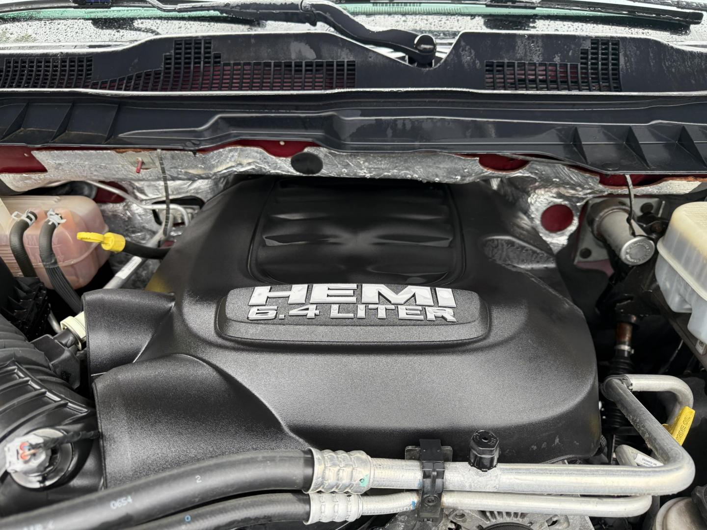 2014 Red /Black RAM 2500 Big Horn Crew Cab SWB 4WD (3C6UR5DJ3EG) with an 6.4L V8 OHV engine, 6-Speed Automatic transmission, located at 547 E. Main St., Orwell, OH, 44076, (440) 437-5893, 41.535435, -80.847855 - Photo#18