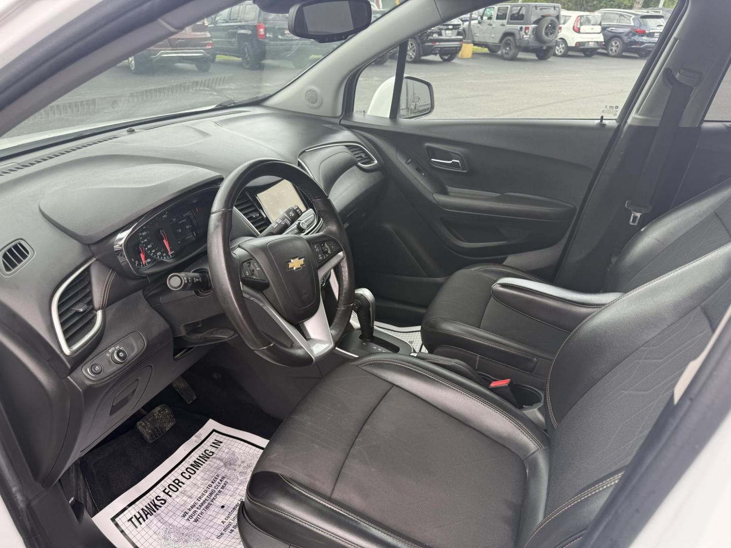 2018 White /Black Chevrolet Trax LT AWD (KL7CJPSBXJB) with an 1.4L I4 DOHC 16V Turbo engine, 6A transmission, located at 11115 Chardon Rd. , Chardon, OH, 44024, (440) 214-9705, 41.580246, -81.241943 - This One Owner 2018 Chevrolet Trax LT AWD is a great little fuel SUV. Powered by a 1.4 I4 Turbocharged ECOTEC engine and a 6 speed automatic transmission this little Trax achieves up to 30 MPG highway making it a great choice for any commuter. On the inside this Trax has a power drivers seat, push b - Photo#8