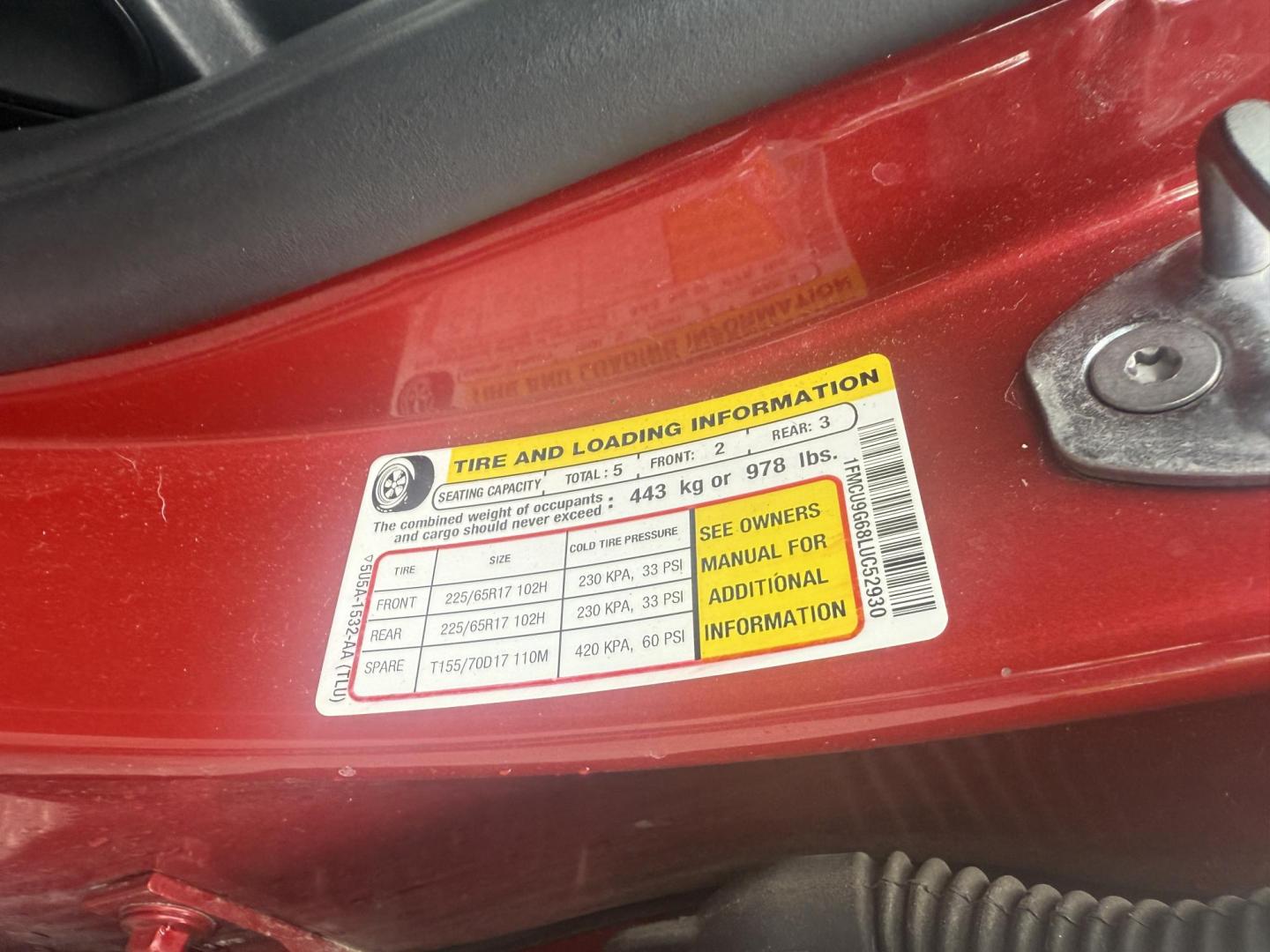 2020 Red /Black Ford Escape SE AWD (1FMCU9G68LU) with an 1.5L I3 DOHC 12V TURBO engine, 8-Speed Automatic transmission, located at 11115 Chardon Rd. , Chardon, OH, 44024, (440) 214-9705, 41.580246, -81.241943 - This 2020 Ford Escape SE is a modern and fuel efficient SUV. Equipped with a 1.5 I3 Turbocharged EcoBoost engine and a 8 speed automatic transmission this Escape achieves a very impressive 28 MPG combined and 31 MPG highway. On the inside it has a power drivers seat, heated front seats and, automati - Photo#18