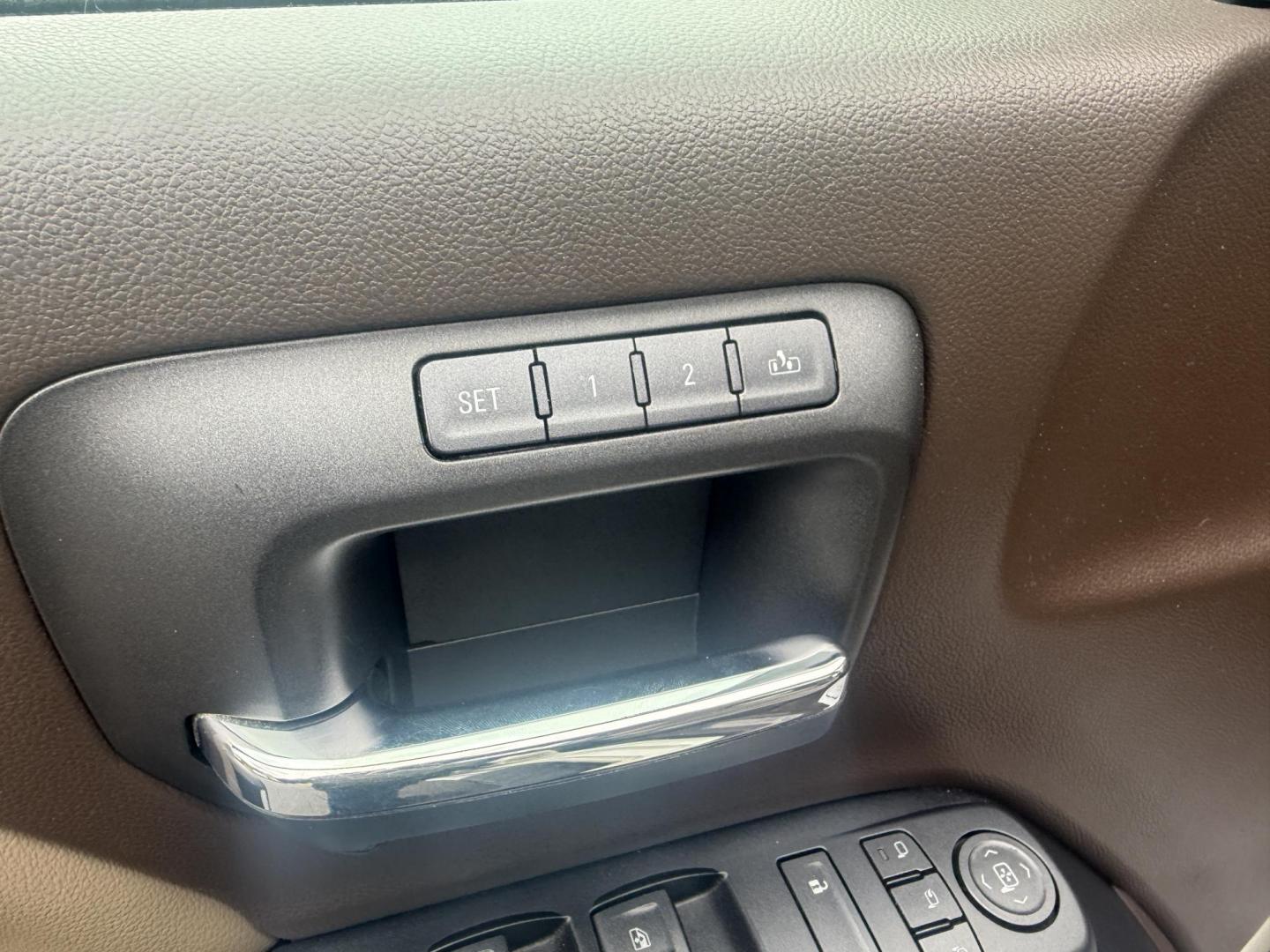 2015 White /Brown GMC Sierra 1500 Denali Crew Cab Short Box 4WD (3GTU2WEJ7FG) with an 6.2L V8 OHV 16V engine, 8-Speed Automatic transmission, located at 11115 Chardon Rd. , Chardon, OH, 44024, (440) 214-9705, 41.580246, -81.241943 - This 2015 GMC Sierra 1500 Denali is GM's greatest they have to offer. Powered by a 6.2 V8 Engine and an 8 speed automatic transmission this truck is rated to tow 9,200 pounds while giving you all the luxury of a Cadillac. On the inside you will find an incredible leather interior, heated and cooled - Photo#17