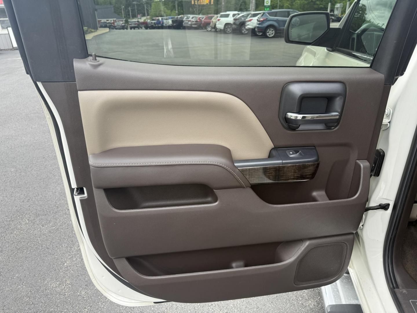 2015 White /Brown GMC Sierra 1500 Denali Crew Cab Short Box 4WD (3GTU2WEJ7FG) with an 6.2L V8 OHV 16V engine, 8-Speed Automatic transmission, located at 11115 Chardon Rd. , Chardon, OH, 44024, (440) 214-9705, 41.580246, -81.241943 - This 2015 GMC Sierra 1500 Denali is GM's greatest they have to offer. Powered by a 6.2 V8 Engine and an 8 speed automatic transmission this truck is rated to tow 9,200 pounds while giving you all the luxury of a Cadillac. On the inside you will find an incredible leather interior, heated and cooled - Photo#34