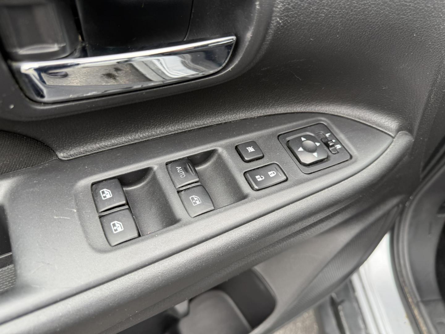 2017 Silver /Black Mitsubishi Outlander SE AWD (JA4AZ3A38HZ) with an 2.4L I4 DOHC 16V engine, Automatic transmission, located at 11115 Chardon Rd. , Chardon, OH, 44024, (440) 214-9705, 41.580246, -81.241943 - This 2017 Mitsubishi Outlander SE S-AWC is a fuel efficient all wheel drive SUV with a 3rd row. Powered by a 2.4 I4 Engine it is capable of achieving an impressive 29 MPG Highway. On the inside you get a 7.0" touch screen with Apple Carplay, Android Auto and, a backup camera. Other features include - Photo#17