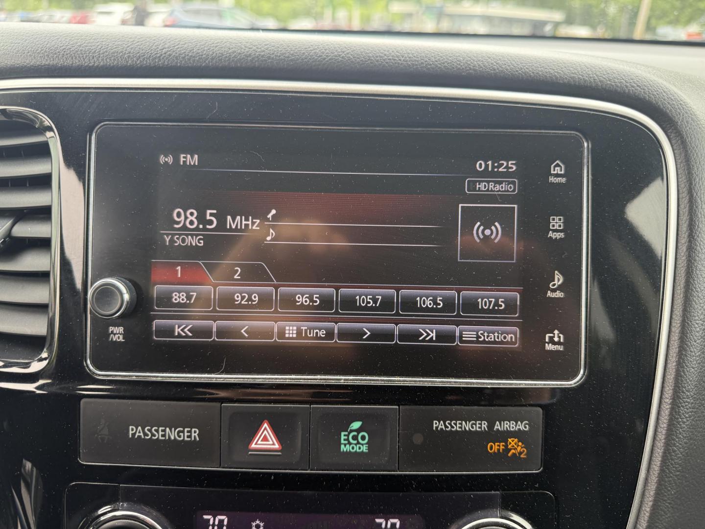 2017 Silver /Black Mitsubishi Outlander SE AWD (JA4AZ3A38HZ) with an 2.4L I4 DOHC 16V engine, Automatic transmission, located at 11115 Chardon Rd. , Chardon, OH, 44024, (440) 214-9705, 41.580246, -81.241943 - This 2017 Mitsubishi Outlander SE S-AWC is a fuel efficient all wheel drive SUV with a 3rd row. Powered by a 2.4 I4 Engine it is capable of achieving an impressive 29 MPG Highway. On the inside you get a 7.0" touch screen with Apple Carplay, Android Auto and, a backup camera. Other features include - Photo#21