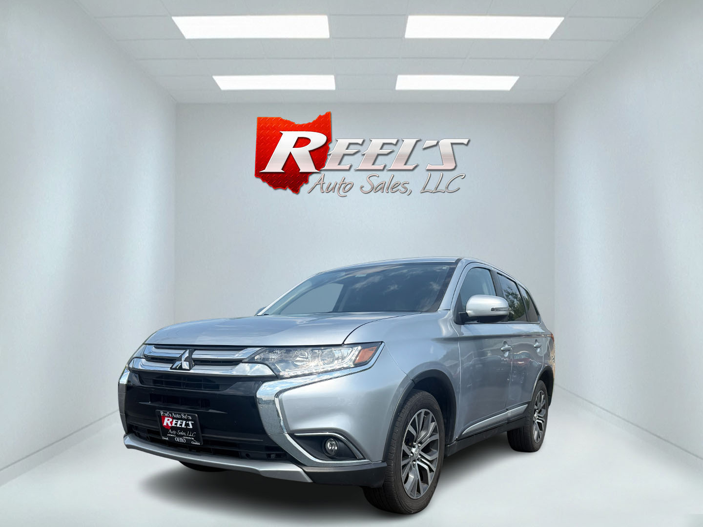 photo of 2017 Mitsubishi Outlander SE AWD