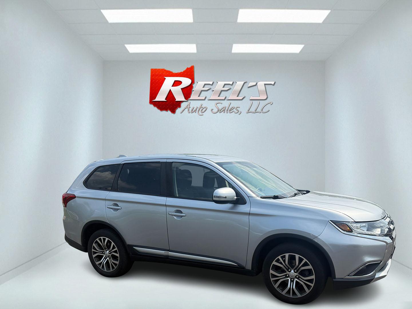 2017 Silver /Black Mitsubishi Outlander SE AWD (JA4AZ3A38HZ) with an 2.4L I4 DOHC 16V engine, Automatic transmission, located at 11115 Chardon Rd. , Chardon, OH, 44024, (440) 214-9705, 41.580246, -81.241943 - This 2017 Mitsubishi Outlander SE S-AWC is a fuel efficient all wheel drive SUV with a 3rd row. Powered by a 2.4 I4 Engine it is capable of achieving an impressive 29 MPG Highway. On the inside you get a 7.0" touch screen with Apple Carplay, Android Auto and, a backup camera. Other features include - Photo#11