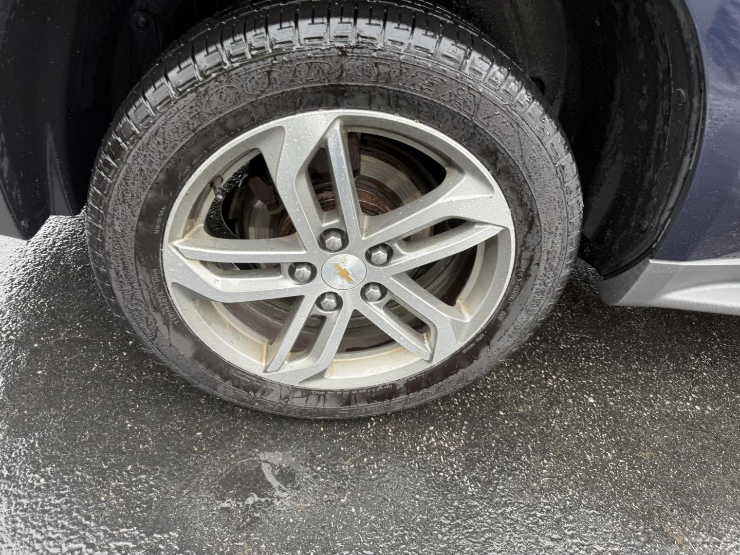 2016 Blue /Black Chevrolet Equinox LTZ 2WD (2GNALDEK1G6) with an 2.4L L4 DOHC 16V engine, 6-Speed Automatic transmission, located at 547 E. Main St., Orwell, OH, 44076, (440) 437-5893, 41.535435, -80.847855 - Photo#6