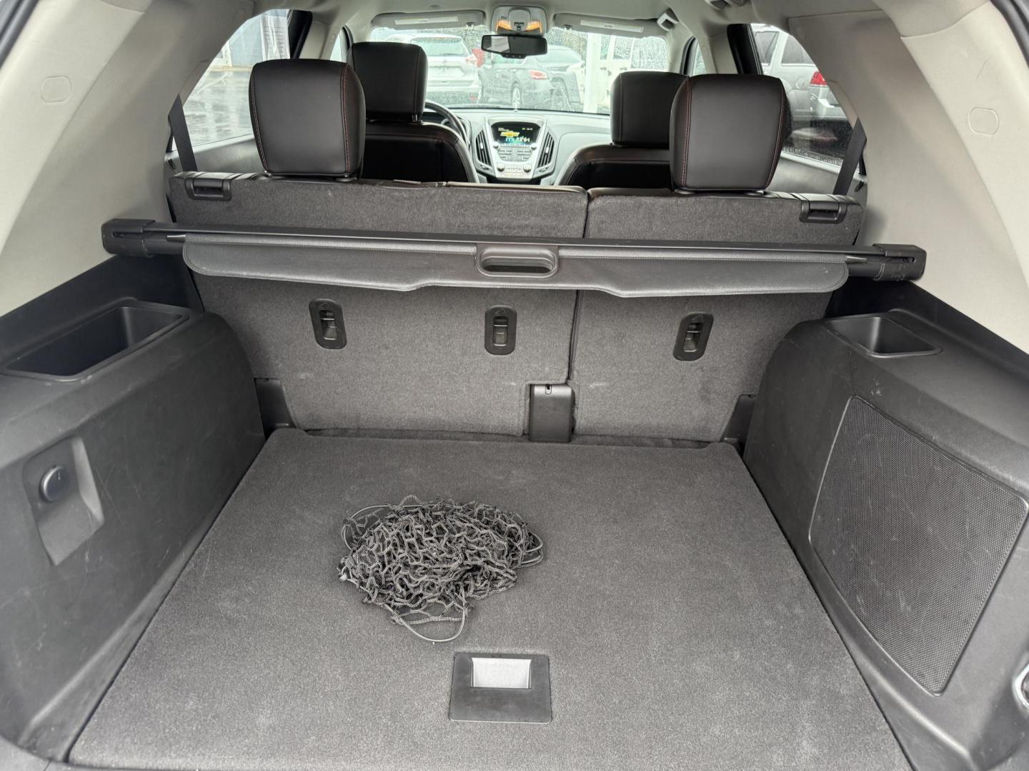 2016 Blue /Black Chevrolet Equinox LTZ 2WD (2GNALDEK1G6) with an 2.4L L4 DOHC 16V engine, 6-Speed Automatic transmission, located at 547 E. Main St., Orwell, OH, 44076, (440) 437-5893, 41.535435, -80.847855 - Photo#32
