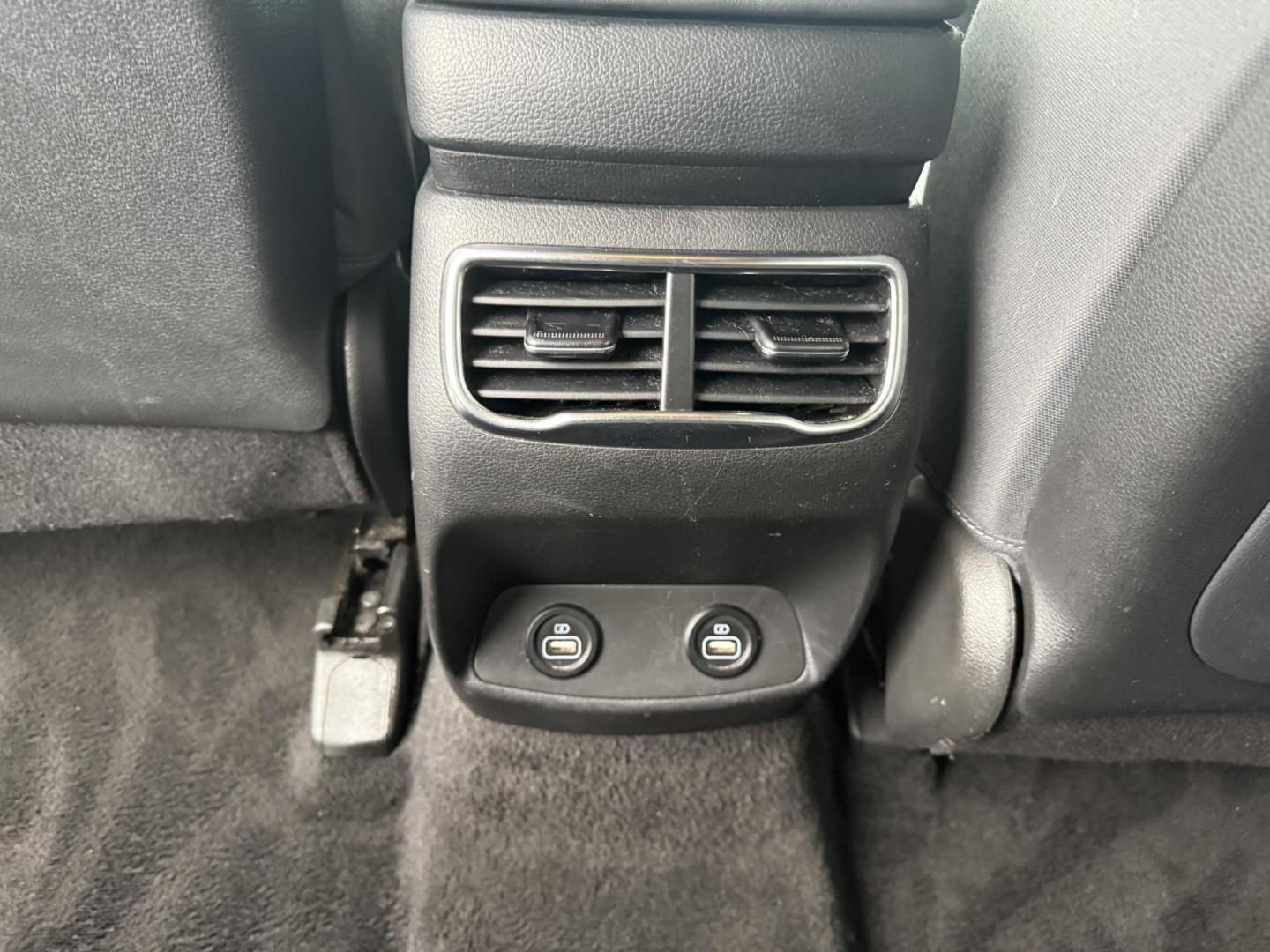 2022 Red /Black Hyundai Santa Fe SE AWD (5NMS1DAJ4NH) with an 2.5L I4 DOHC 16V engine, 8-Speed Automatic transmission, located at 547 E. Main St., Orwell, OH, 44076, (440) 437-5893, 41.535435, -80.847855 - Photo#24