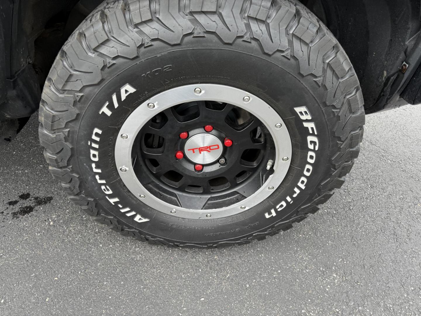 2013 Silver /Black Toyota FJ Cruiser 4WD AT (JTEBU4BF2DK) with an 4.0L V6 DOHC 24V engine, 5-Speed Automatic transmission, located at 11115 Chardon Rd. , Chardon, OH, 44024, (440) 214-9705, 41.580246, -81.241943 - This 2013 Toyota FJ Cruiser has Jeep off-road cred with Toyota's incredible reputation for reliability. Powered by the incredible 4.0 V6 and a 5 speed automatic transmission this thing has the grunt to go over any off-road obstacle or, tow 5,000 pounds. This FJ Cruiser has the off-road package, TRD - Photo#4