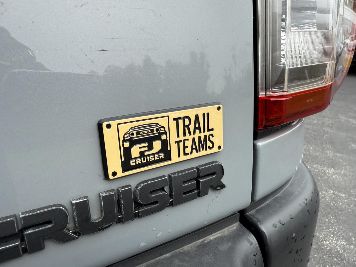 2013 Silver /Black Toyota FJ Cruiser 4WD AT (JTEBU4BF2DK) with an 4.0L V6 DOHC 24V engine, 5-Speed Automatic transmission, located at 11115 Chardon Rd. , Chardon, OH, 44024, (440) 214-9705, 41.580246, -81.241943 - This 2013 Toyota FJ Cruiser has Jeep off-road cred with Toyota's incredible reputation for reliability. Powered by the incredible 4.0 V6 and a 5 speed automatic transmission this thing has the grunt to go over any off-road obstacle or, tow 5,000 pounds. This FJ Cruiser has the off-road package, TRD - Photo#6