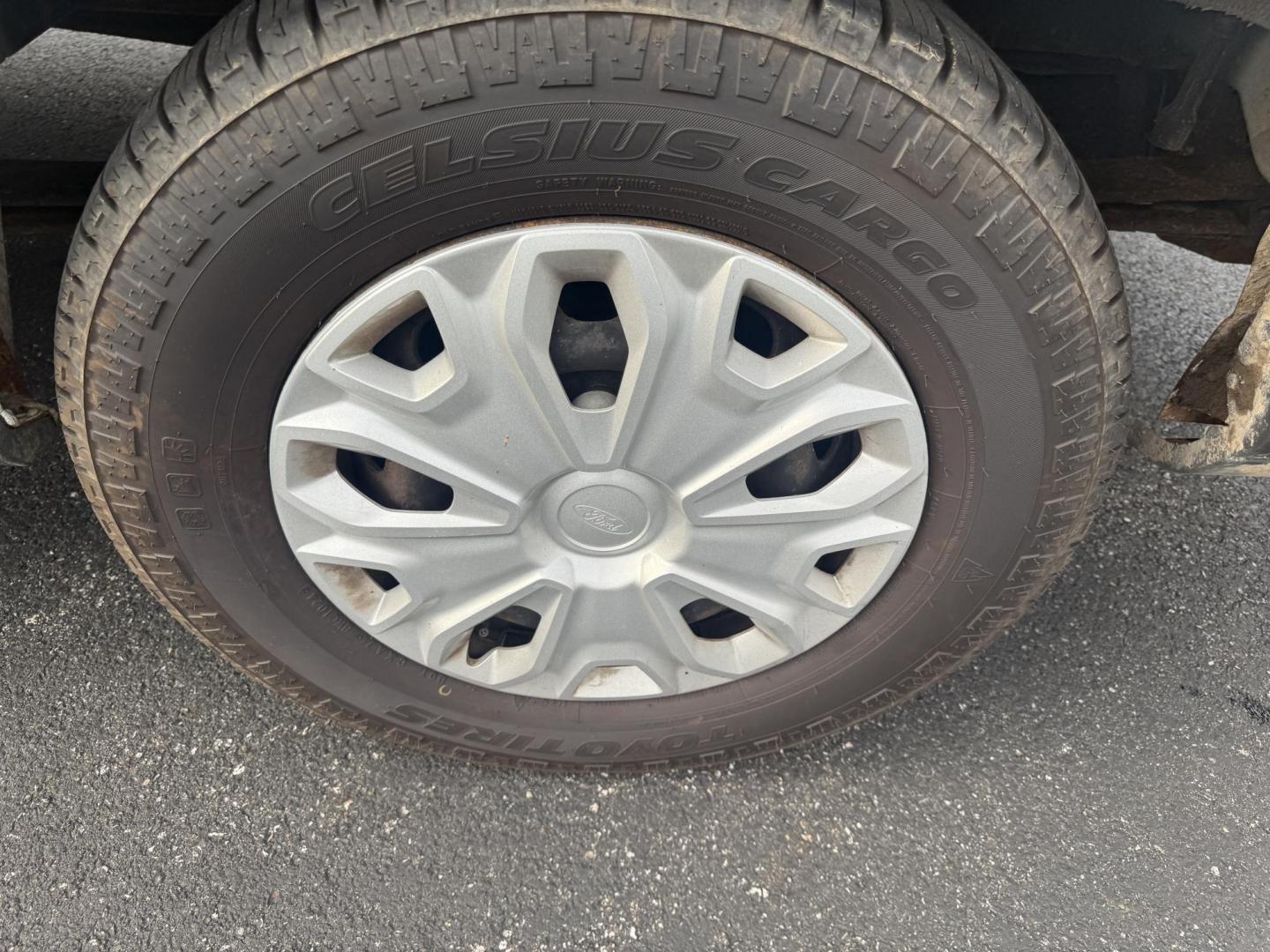 2016 White /Gray Ford Transit 350 Wagon Med. Roof XL w/Sliding Pass. 148-in. WB (1FBAX2CM5GK) with an 3.7L V6 DOHC 24V engine, 6A transmission, located at 11115 Chardon Rd. , Chardon, OH, 44024, (440) 214-9705, 41.580246, -81.241943 - This 2016 Ford Transit 350 XLT Medium Roof is a versatile full-size van powered by a 3.7L V6 engine with a 6-speed automatic transmission and flex fuel capability, featuring 3.73 rear gearing for added performance and a 5,000-pound towing capacity. It offers seating for up to 15 passengers, making i - Photo#6