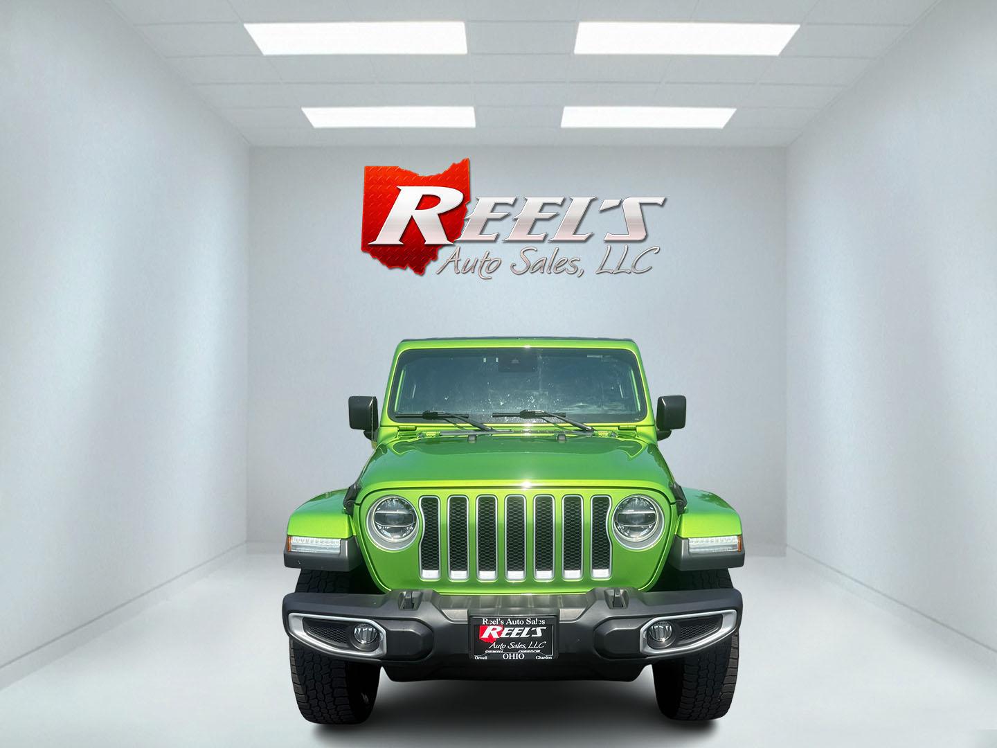 2019 Green /Black Jeep Wrangler Unlimited Sahara (1C4HJXEG1KW) with an 3.6L V6 DOHC 24V engine, 8-Speed Automatic transmission, located at 11115 Chardon Rd. , Chardon, OH, 44024, (440) 214-9705, 41.580246, -81.241943 - Photo#1