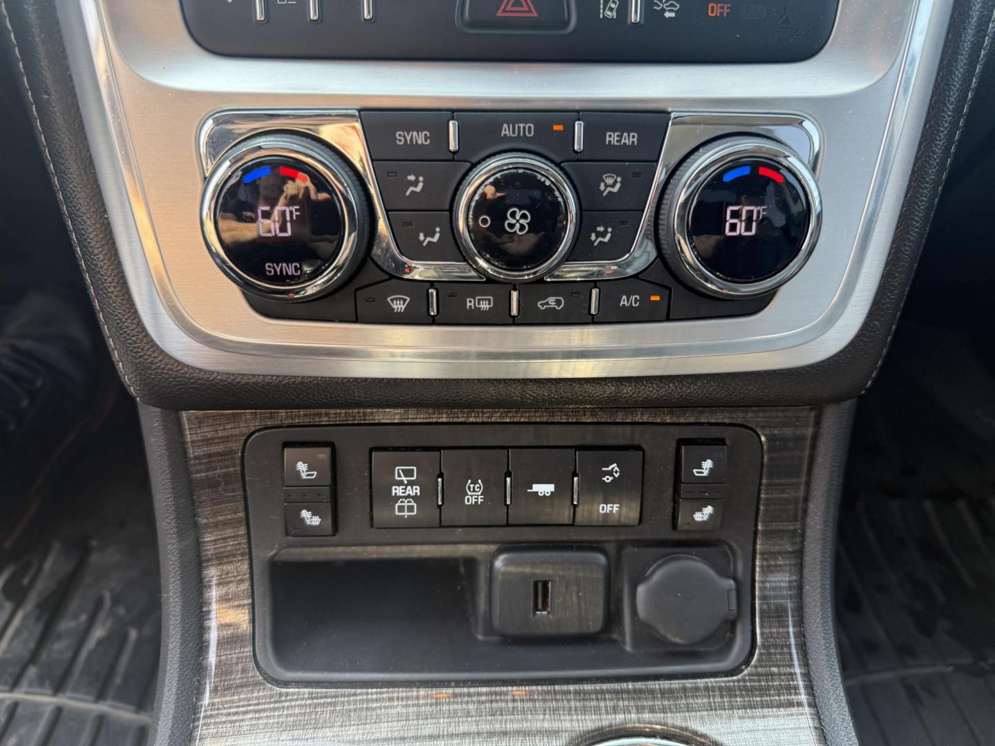 2015 Silver /Black GMC Acadia SLT-2 AWD (1GKKVSKD2FJ) with an 3.6L V6 DOHC 24V engine, 6-Speed Automatic transmission, located at 11115 Chardon Rd. , Chardon, OH, 44024, (440) 214-9705, 41.580246, -81.241943 - Photo#22