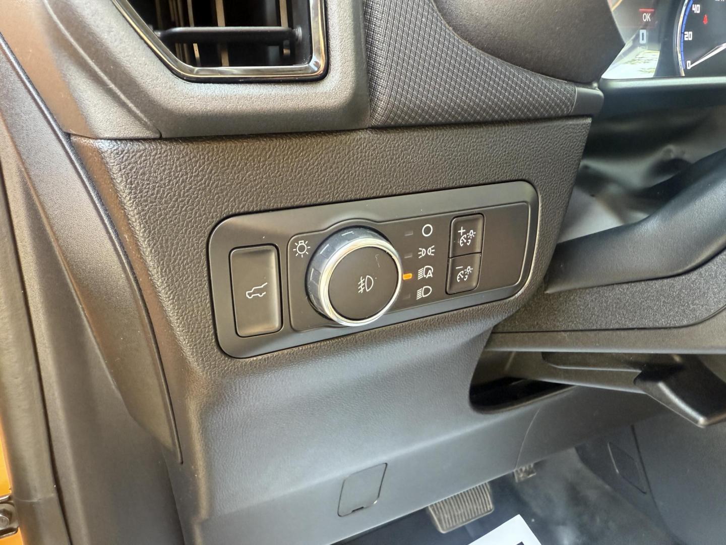 2022 Yellow /Brown Ford Bronco Sport Badlands (3FMCR9D96NR) with an 2.0L I4 DOHC 16V Turbo engine, 8A transmission, located at 11115 Chardon Rd. , Chardon, OH, 44024, (440) 214-9705, 41.580246, -81.241943 - Photo#17
