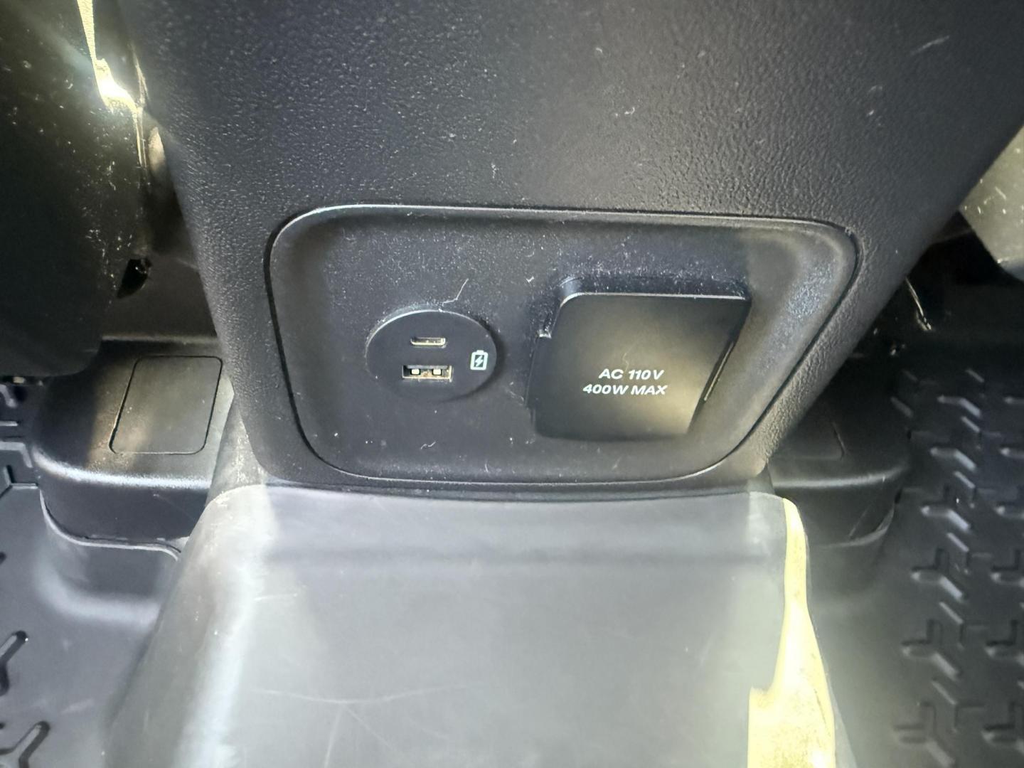 2022 Yellow /Brown Ford Bronco Sport Badlands (3FMCR9D96NR) with an 2.0L I4 DOHC 16V Turbo engine, 8A transmission, located at 11115 Chardon Rd. , Chardon, OH, 44024, (440) 214-9705, 41.580246, -81.241943 - Photo#34