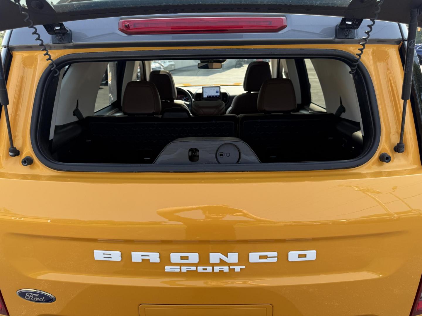 2022 Yellow /Brown Ford Bronco Sport Badlands (3FMCR9D96NR) with an 2.0L I4 DOHC 16V Turbo engine, 8A transmission, located at 11115 Chardon Rd. , Chardon, OH, 44024, (440) 214-9705, 41.580246, -81.241943 - Photo#36