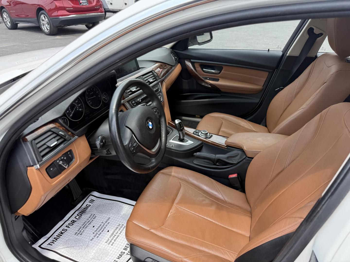 2013 White /Brown BMW 3-Series 328i xDrive Sedan (WBA3B3C58DF) with an 2.0L I4 DOHC 16V TURBO engine, 8-Speed Automatic transmission, located at 547 E. Main St., Orwell, OH, 44076, (440) 437-5893, 41.535435, -80.847855 - Photo#14