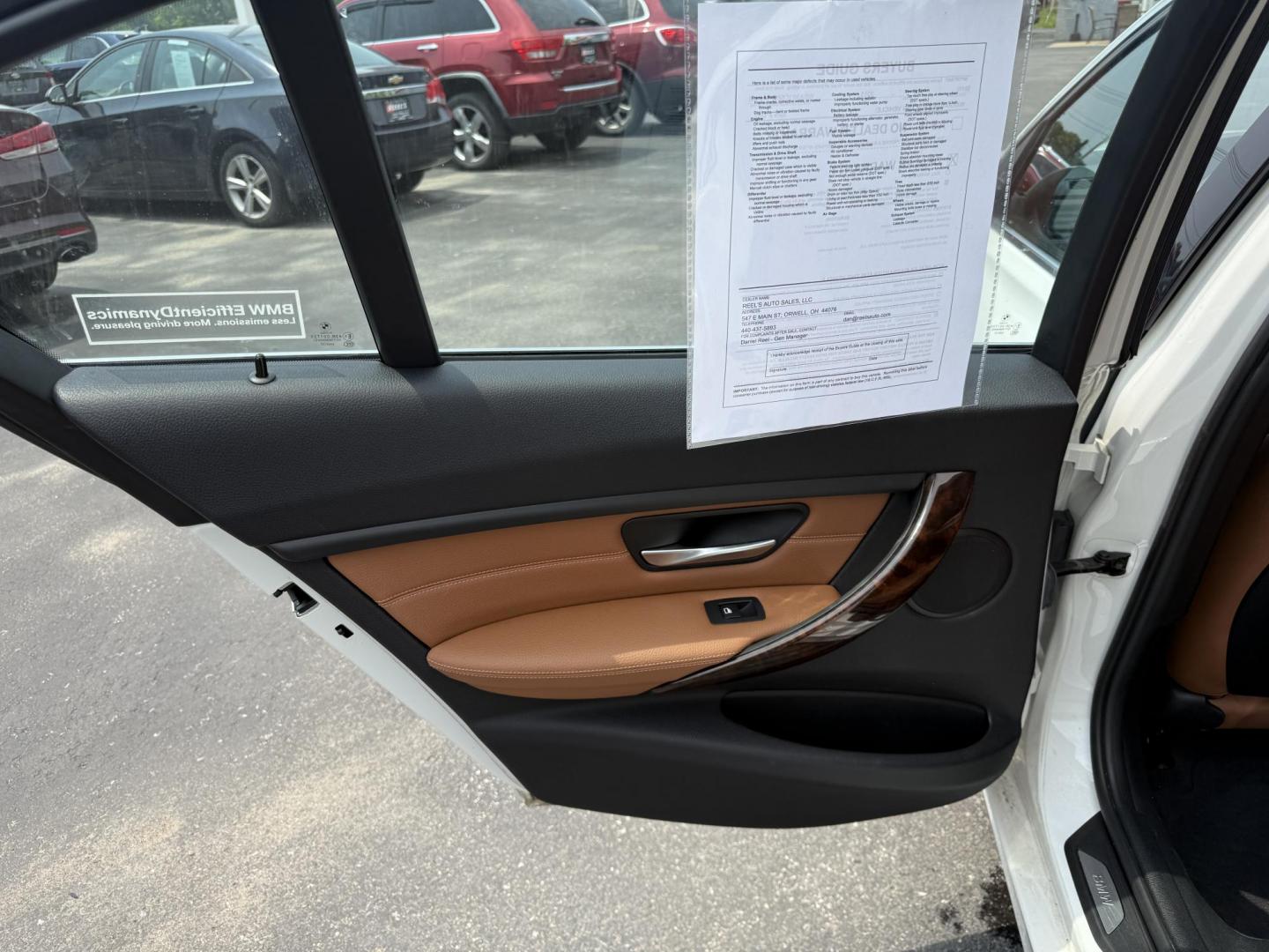 2013 White /Brown BMW 3-Series 328i xDrive Sedan (WBA3B3C58DF) with an 2.0L I4 DOHC 16V TURBO engine, 8-Speed Automatic transmission, located at 547 E. Main St., Orwell, OH, 44076, (440) 437-5893, 41.535435, -80.847855 - Photo#32