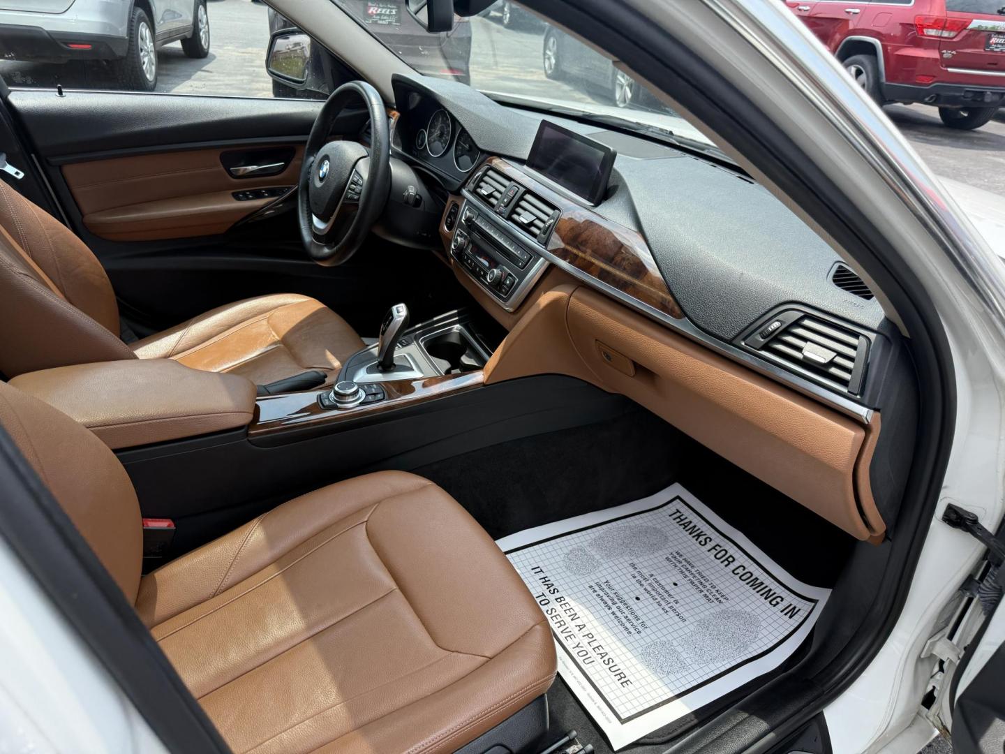 2013 White /Brown BMW 3-Series 328i xDrive Sedan (WBA3B3C58DF) with an 2.0L I4 DOHC 16V TURBO engine, 8-Speed Automatic transmission, located at 547 E. Main St., Orwell, OH, 44076, (440) 437-5893, 41.535435, -80.847855 - Photo#38